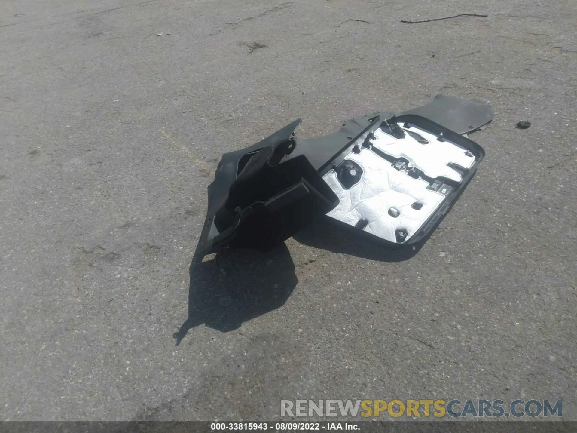 12 Photograph of a damaged car 5YJYGAEE6MF145012 TESLA MODEL Y 2021