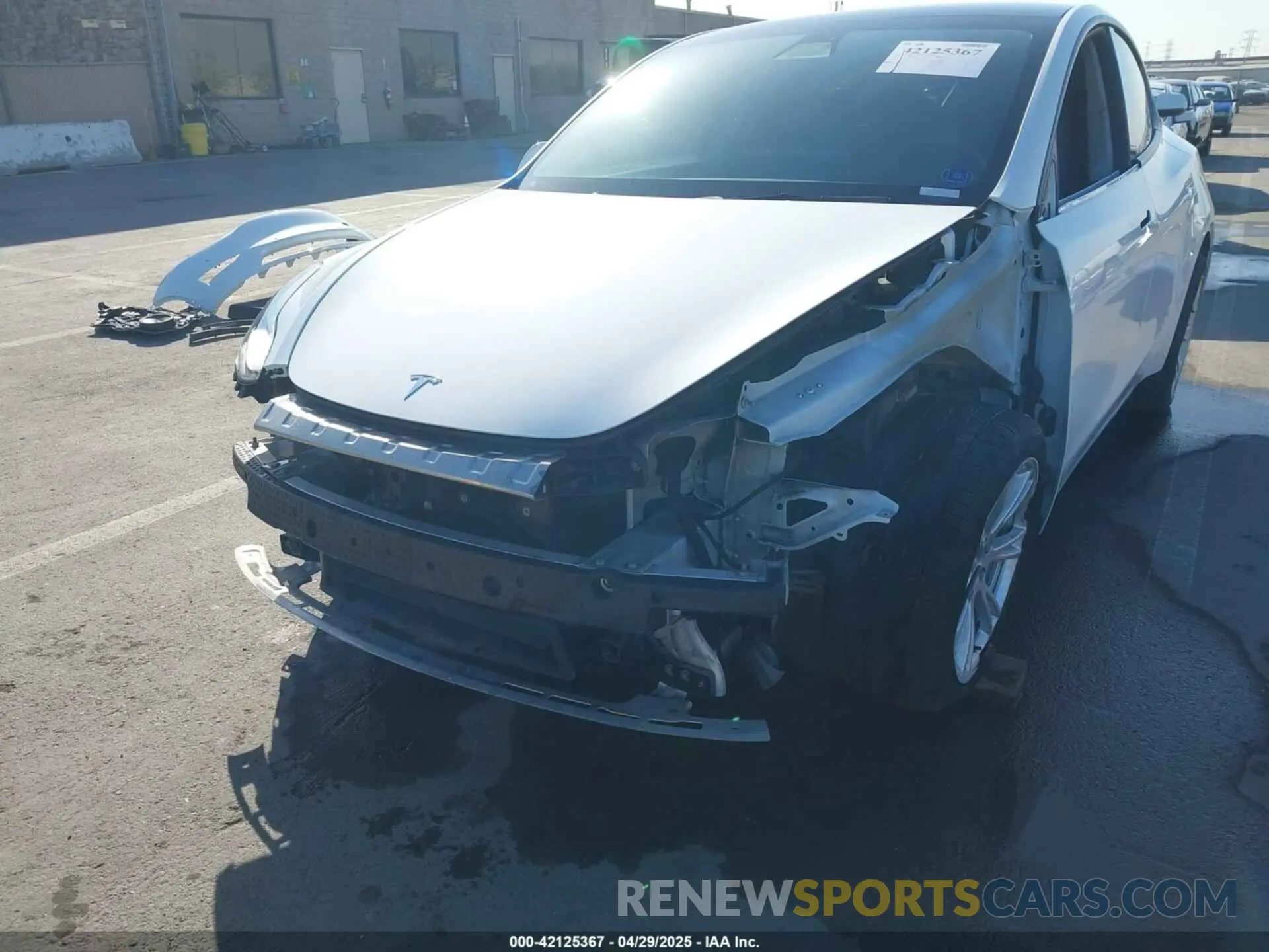 6 Photograph of a damaged car 5YJYGAEE6MF281799 TESLA MODEL Y 2021
