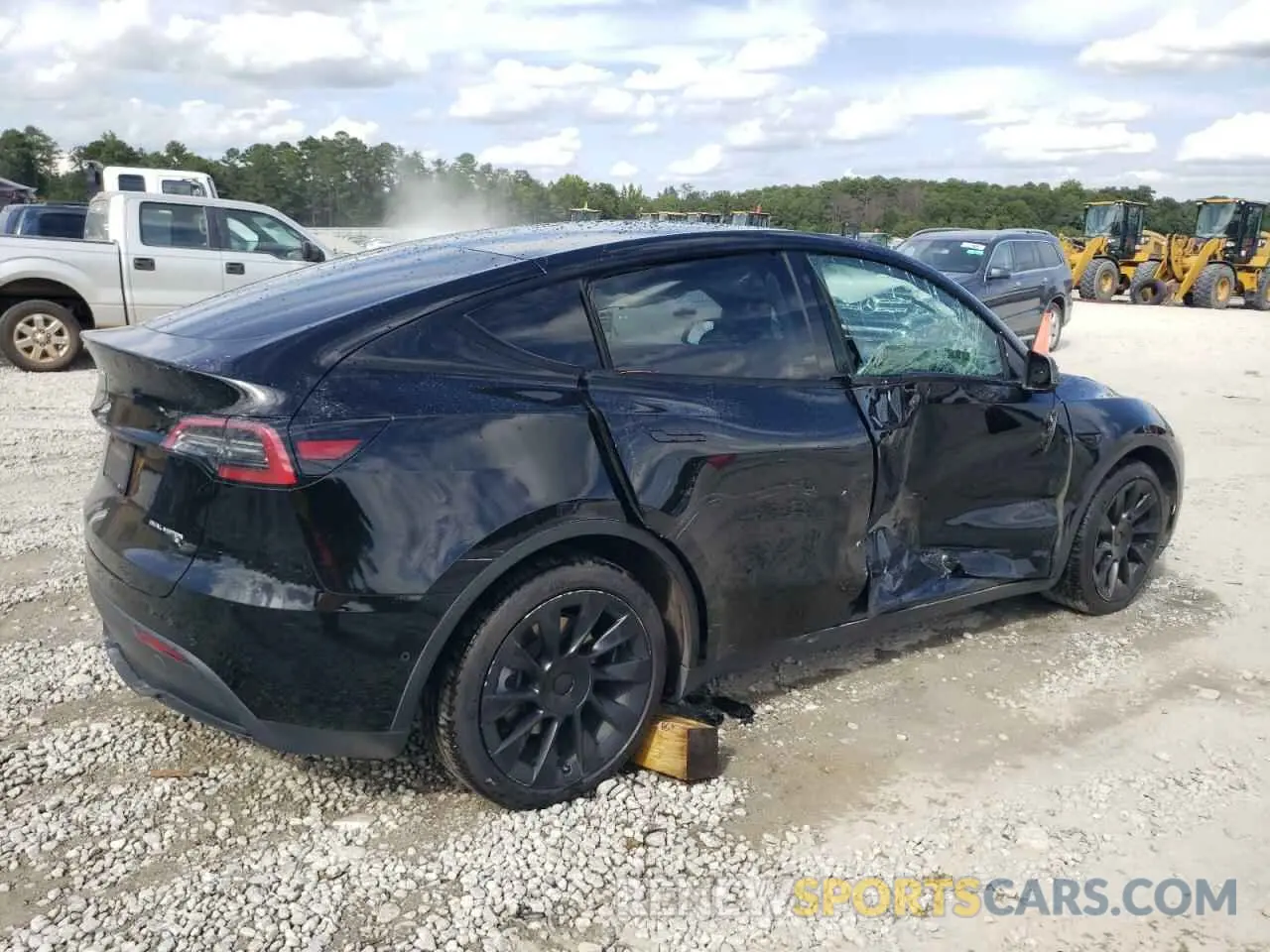 3 Фотография поврежденного автомобиля 5YJYGAEE7MF260881 TESLA MODEL Y 2021