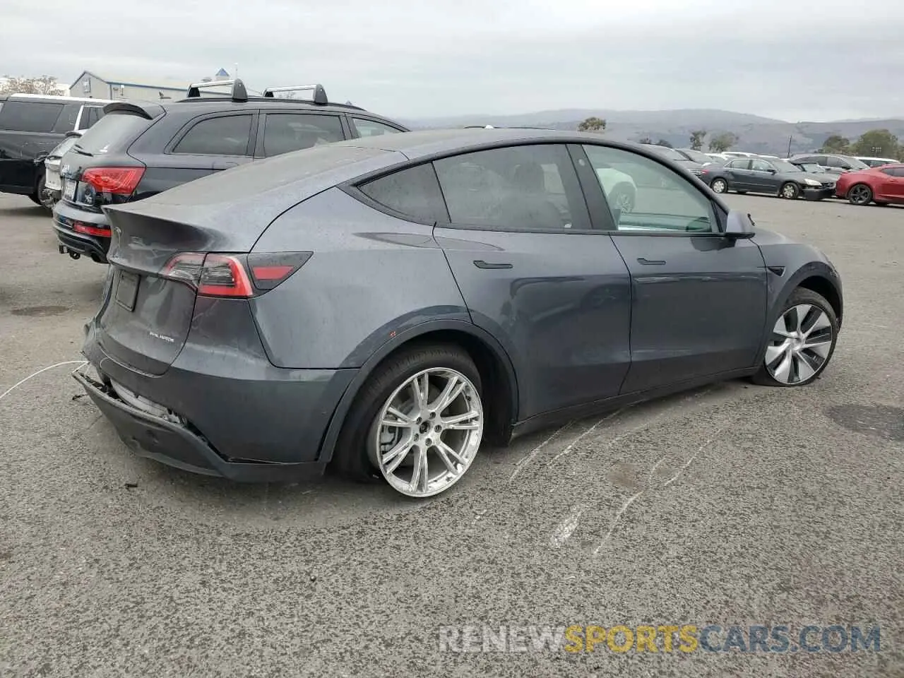 3 Фотография поврежденного автомобиля 5YJYGAEE8MF138434 TESLA MODEL Y 2021