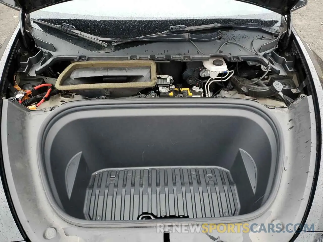 11 Photograph of a damaged car 5YJYGAEE8MF202293 TESLA MODEL Y 2021