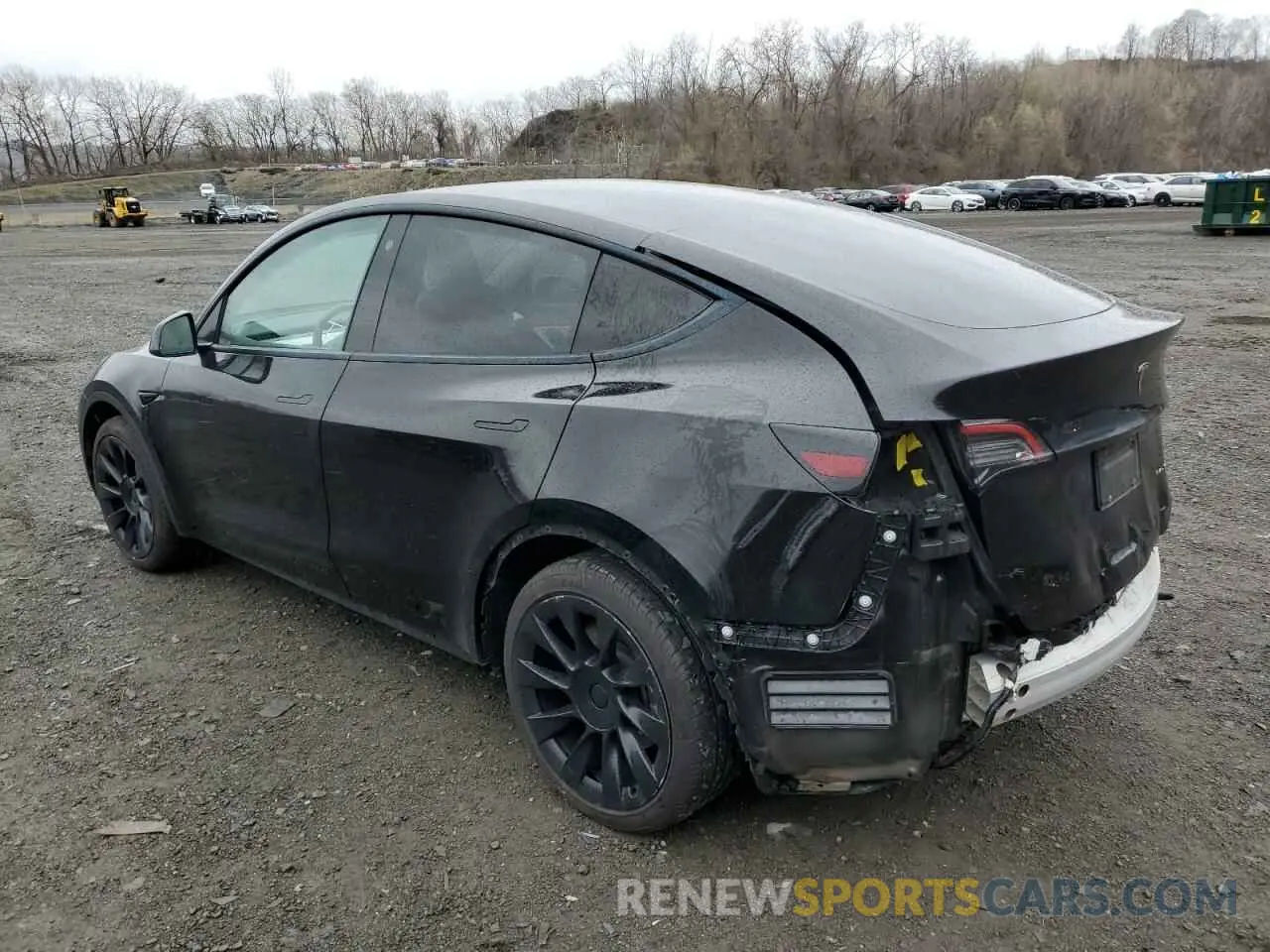 2 Photograph of a damaged car 5YJYGAEE8MF202293 TESLA MODEL Y 2021