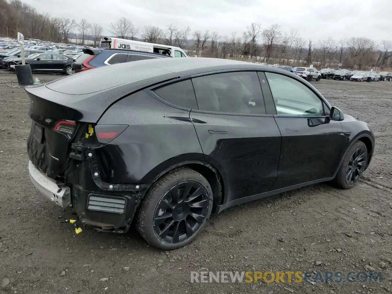 3 Photograph of a damaged car 5YJYGAEE8MF202293 TESLA MODEL Y 2021