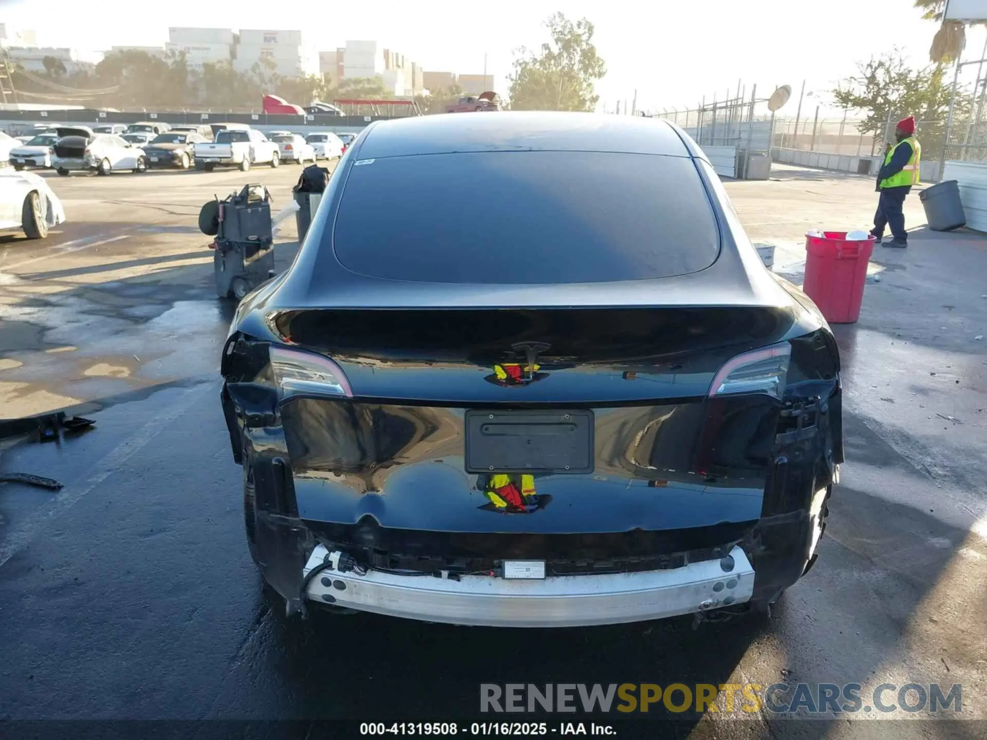 17 Фотография поврежденного автомобиля 5YJYGAEE8MF213455 TESLA MODEL Y 2021