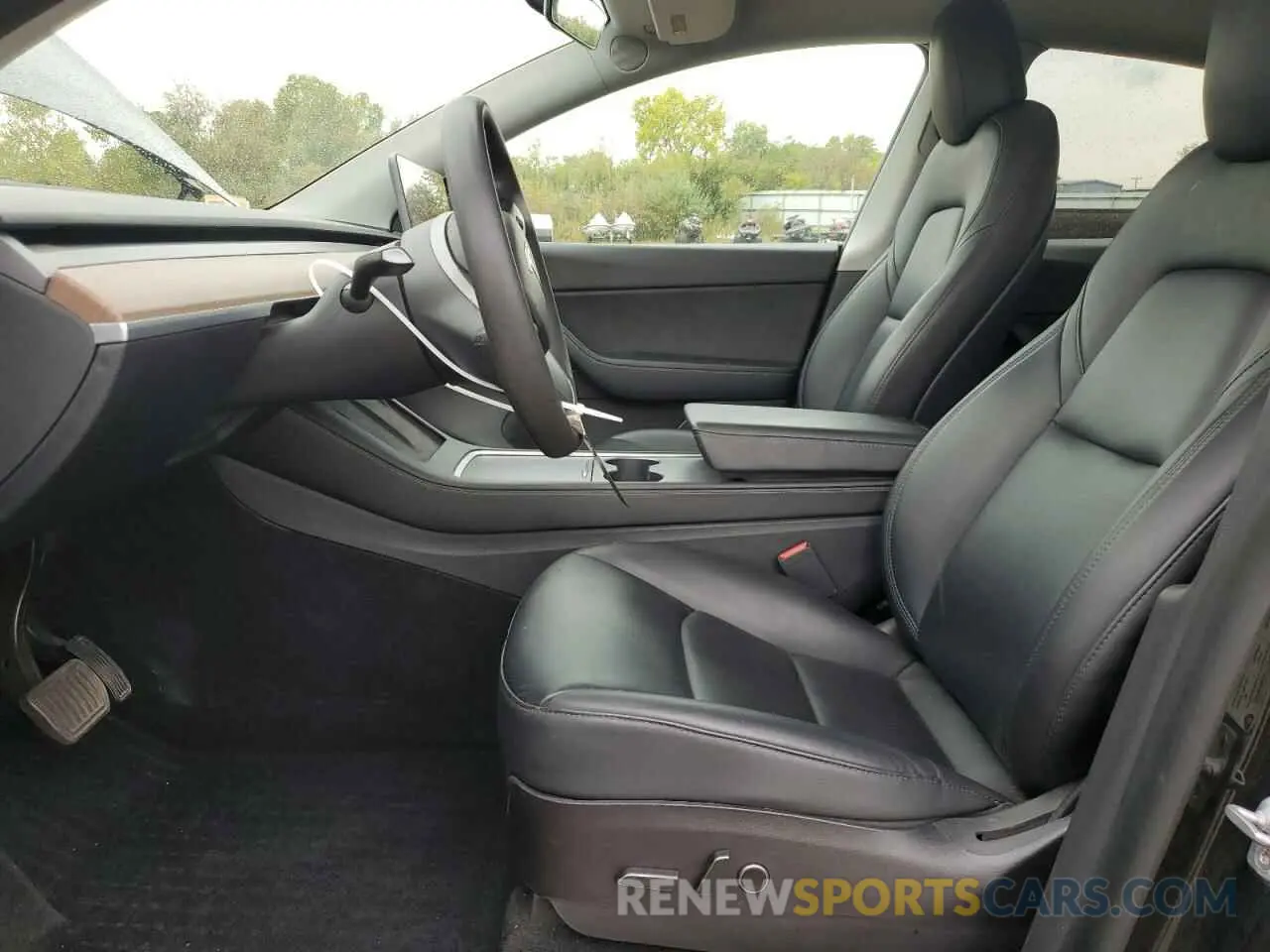 7 Photograph of a damaged car 5YJYGAEE9MF187688 TESLA MODEL Y 2021