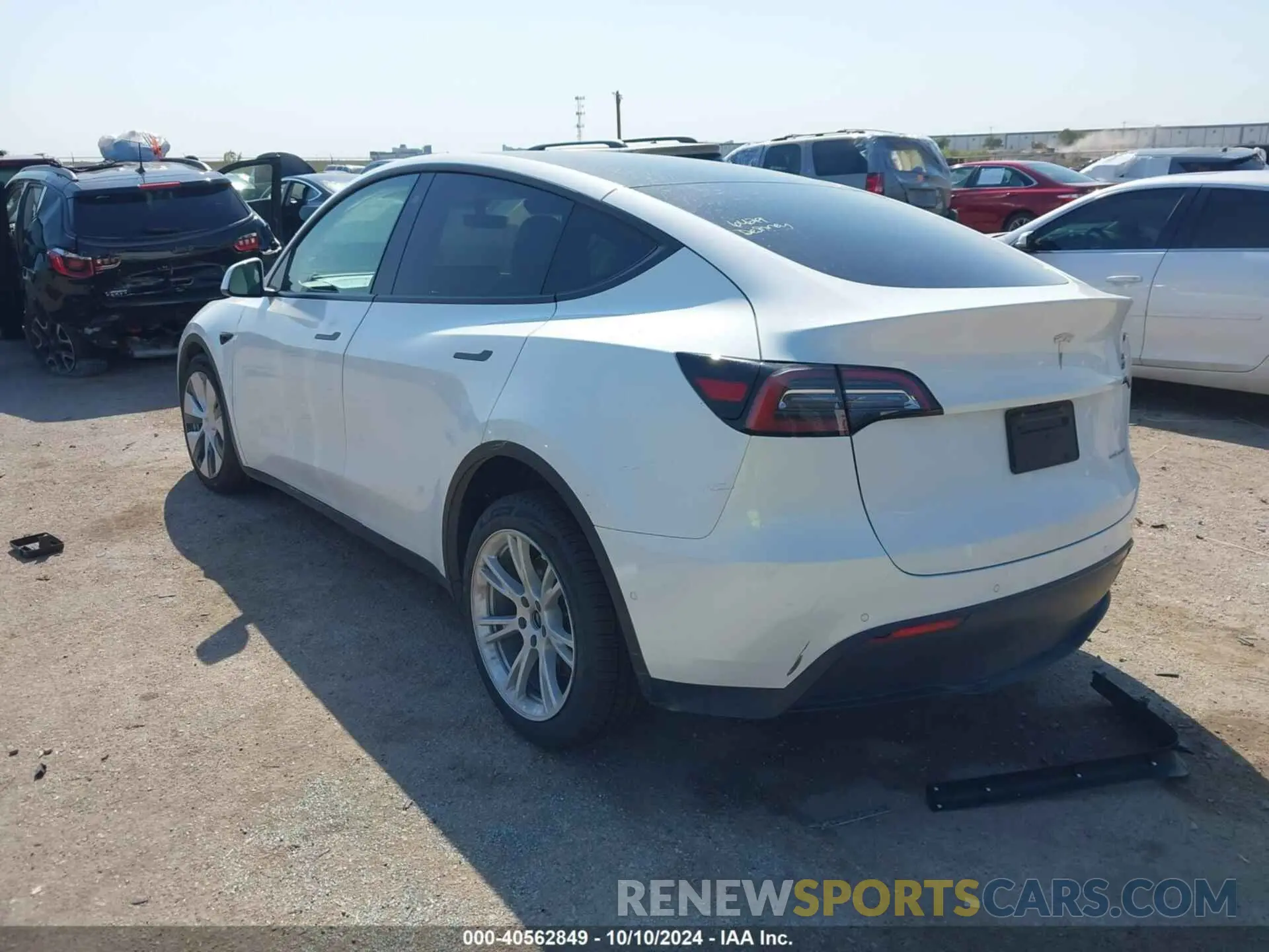 3 Фотография поврежденного автомобиля 5YJYGAEE9MF189909 TESLA MODEL Y 2021