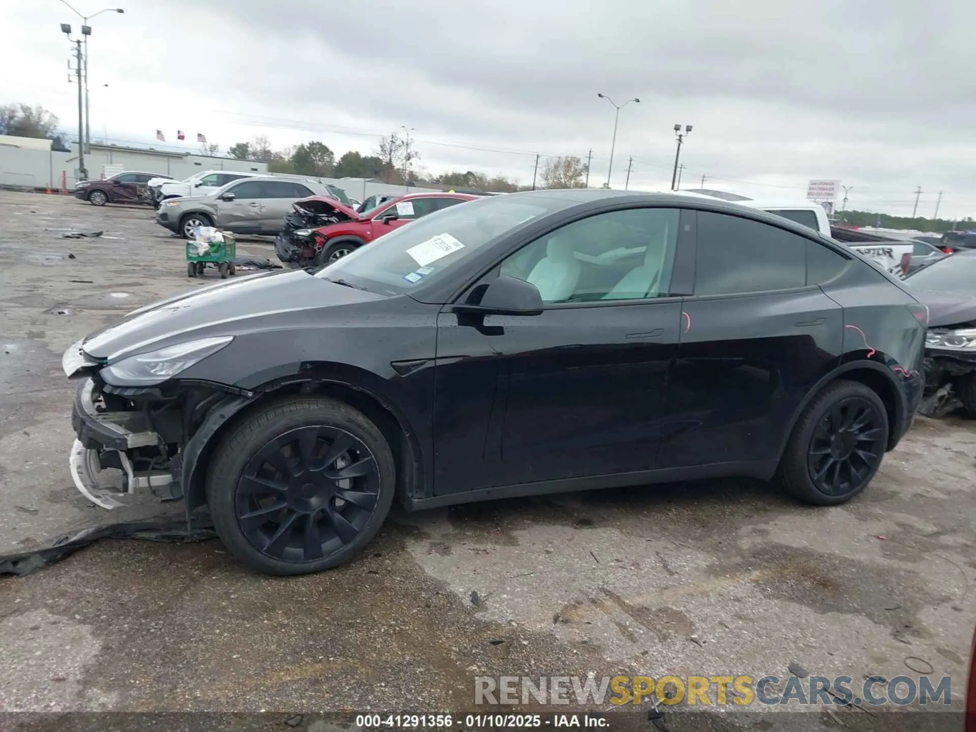 15 Photograph of a damaged car 5YJYGAEE9MF303374 TESLA MODEL Y 2021