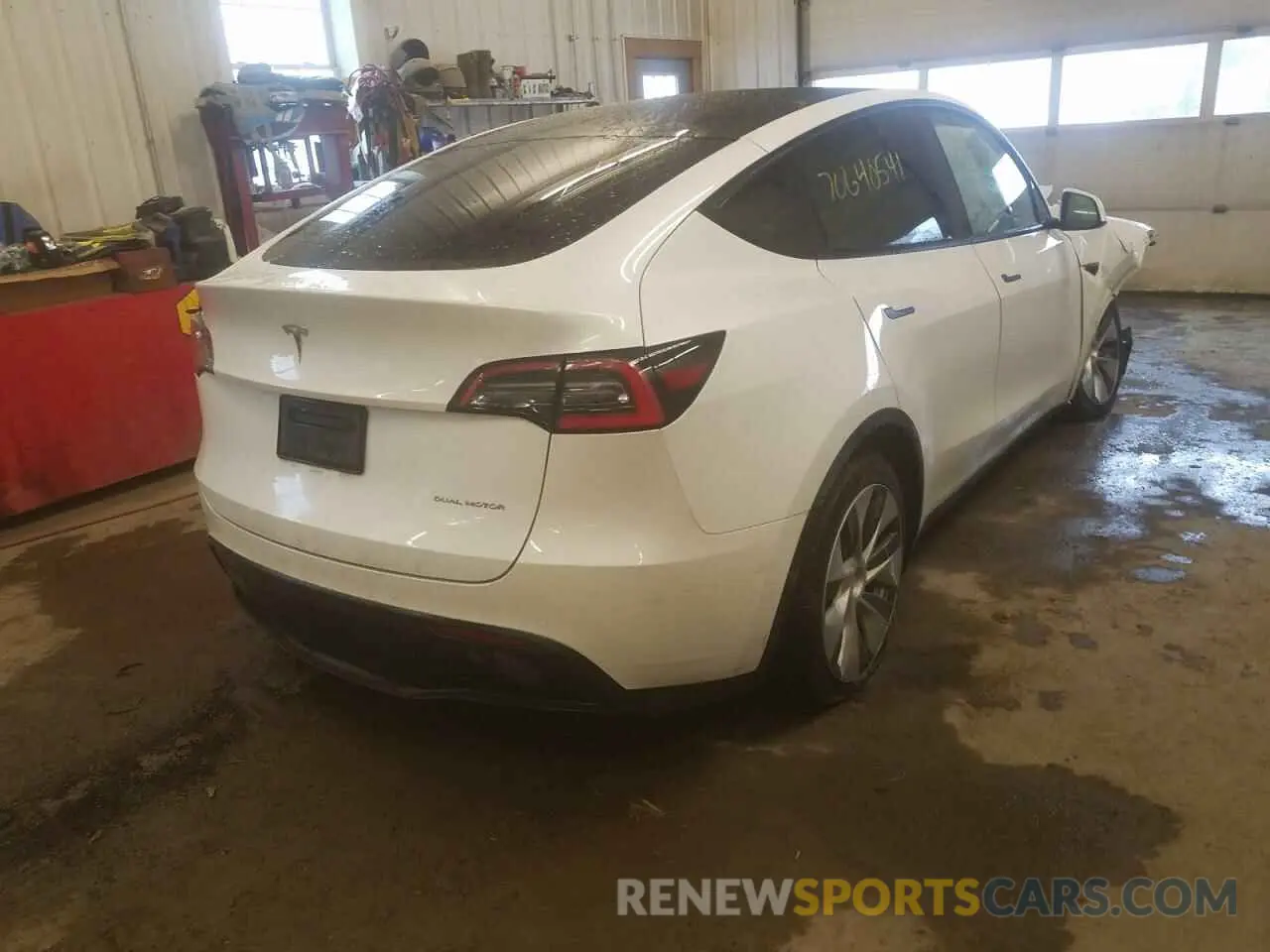 4 Фотография поврежденного автомобиля 5YJYGAEEXMF131193 TESLA MODEL Y 2021