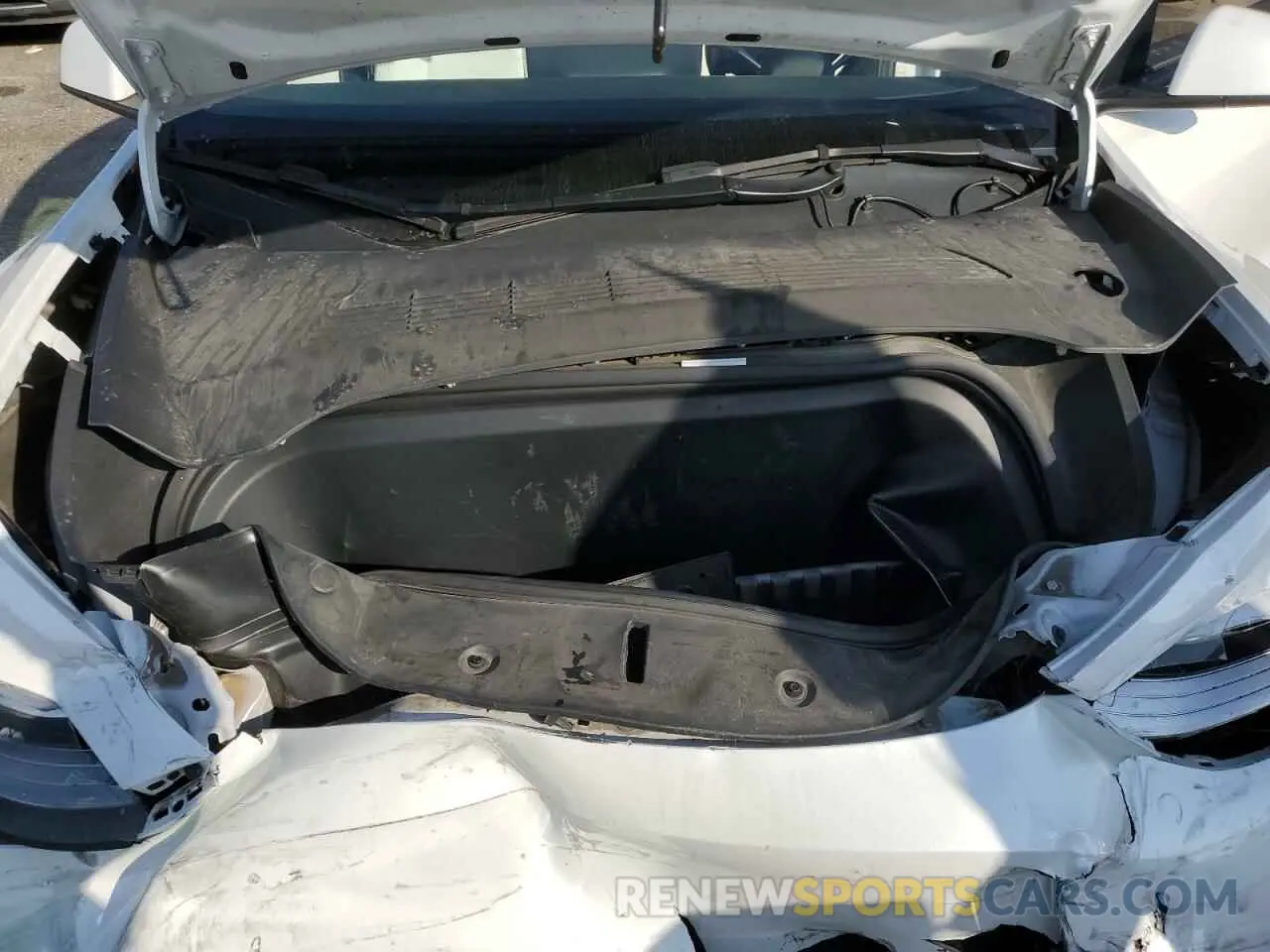 11 Photograph of a damaged car 5YJYGAEEXMF151489 TESLA MODEL Y 2021
