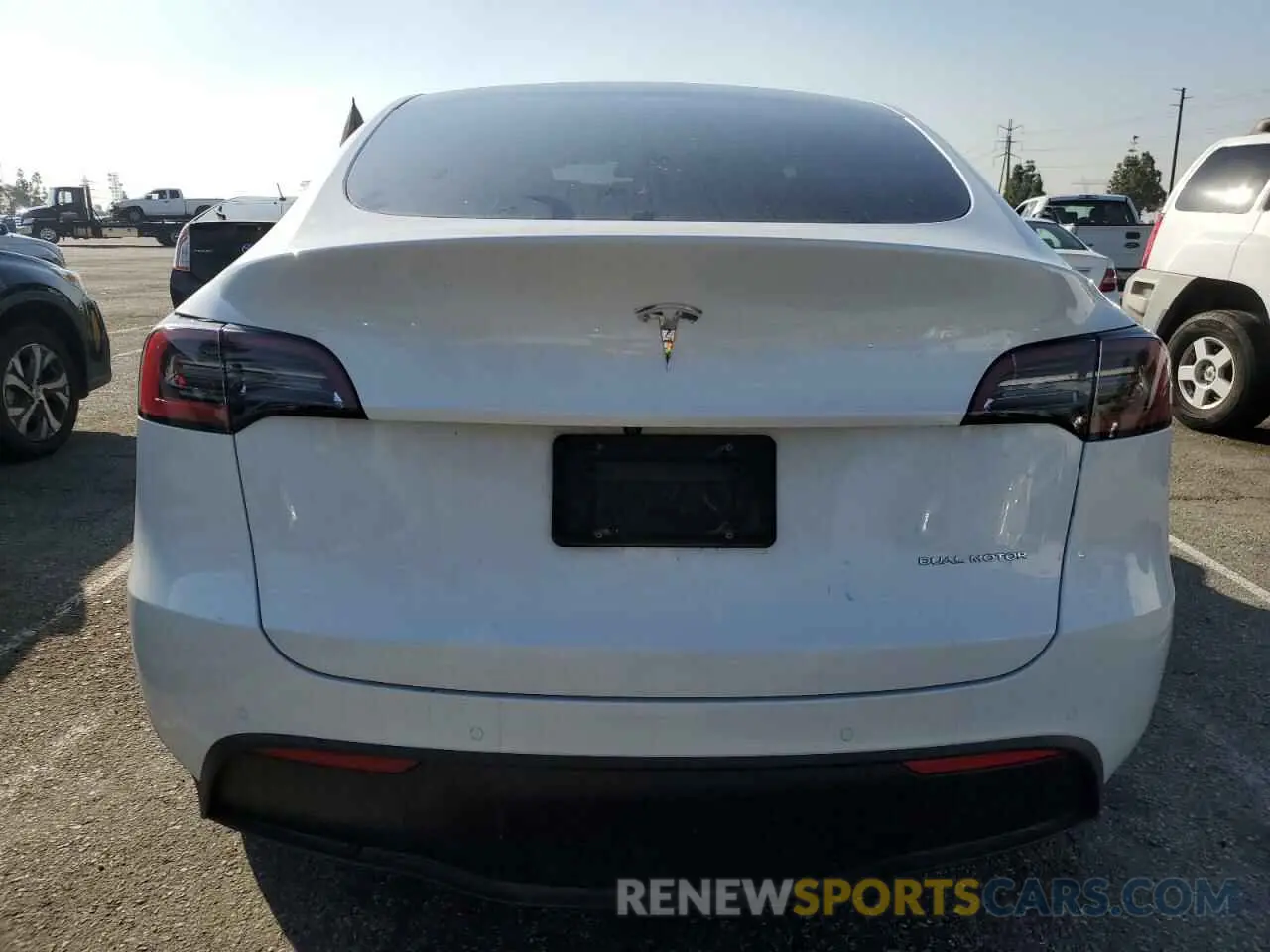 6 Photograph of a damaged car 5YJYGAEEXMF151489 TESLA MODEL Y 2021