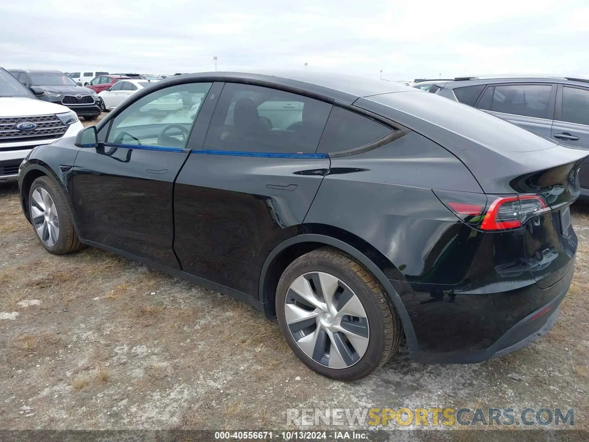 13 Photograph of a damaged car 5YJYGAEEXMF188106 TESLA MODEL Y 2021