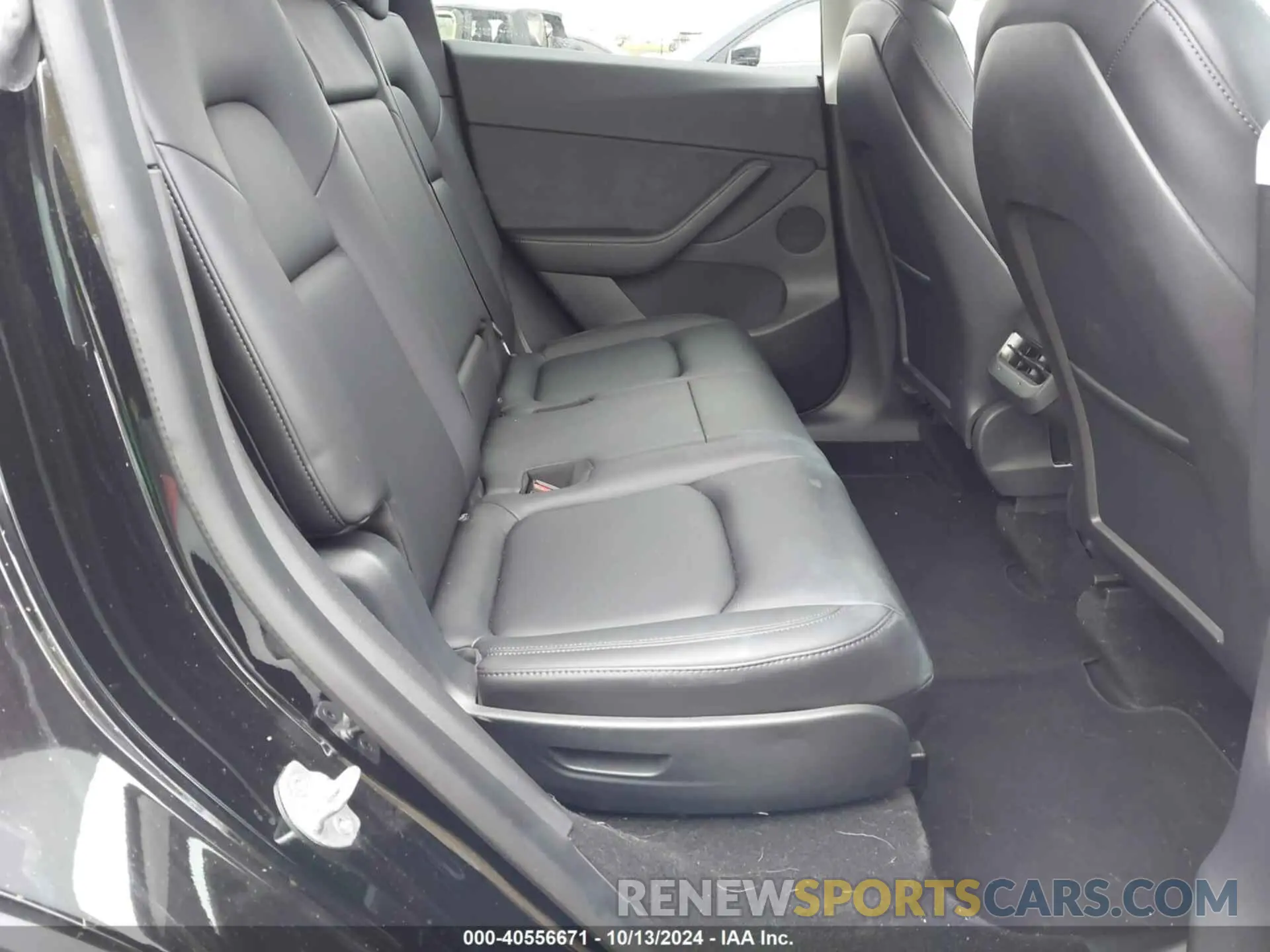8 Photograph of a damaged car 5YJYGAEEXMF188106 TESLA MODEL Y 2021