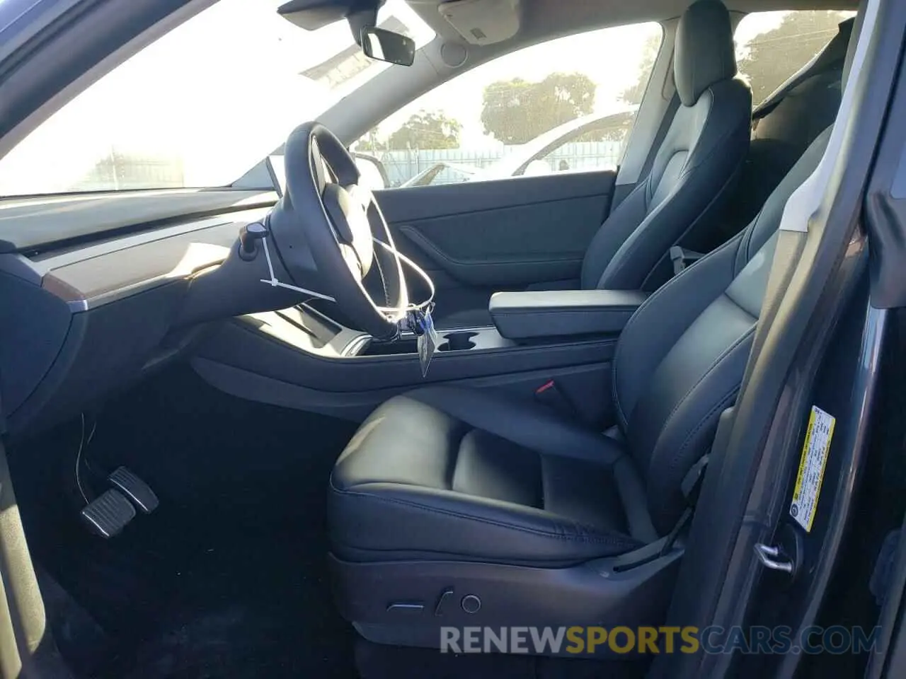 7 Photograph of a damaged car 5YJYGAEEXMF230158 TESLA MODEL Y 2021