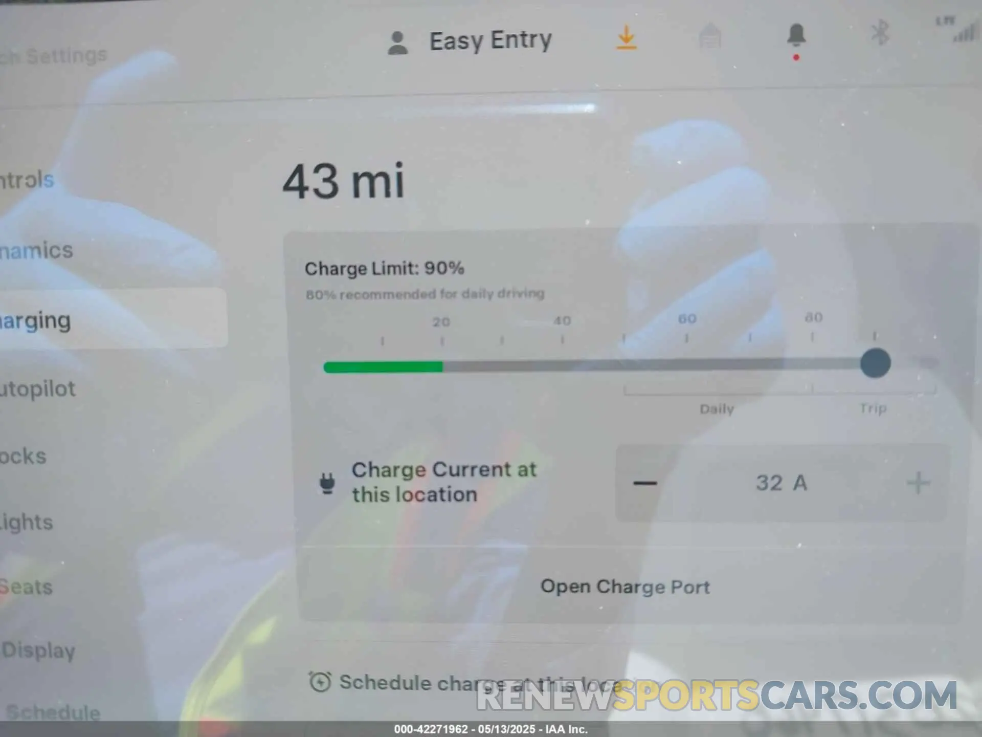 17 Photograph of a damaged car 5YJYGDED1MF113898 TESLA MODEL Y 2021