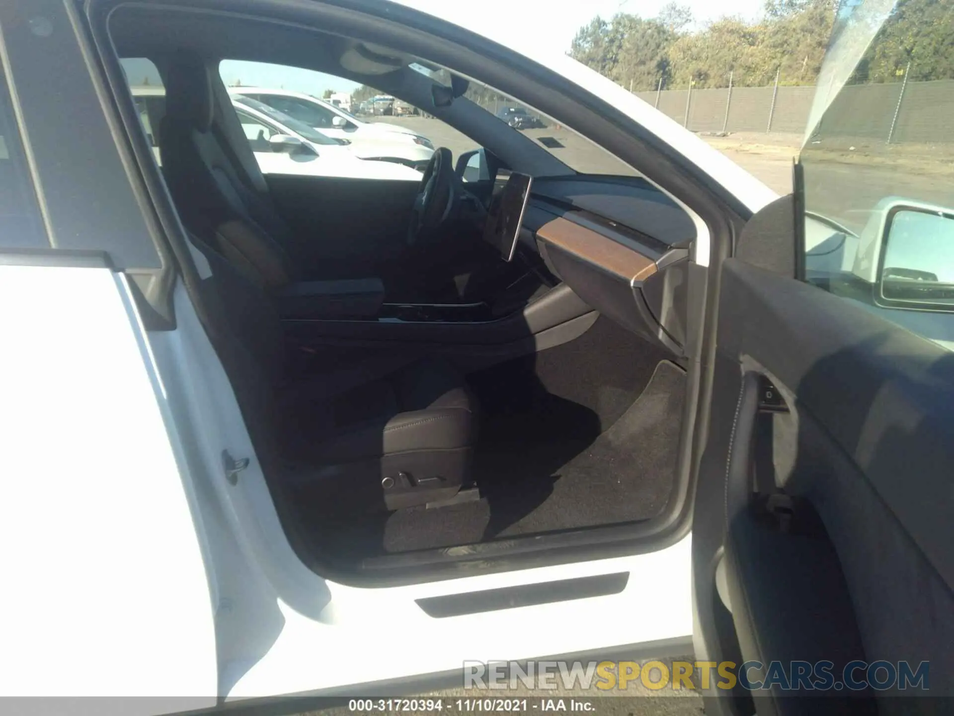 5 Photograph of a damaged car 5YJYGDED3MF107696 TESLA MODEL Y 2021