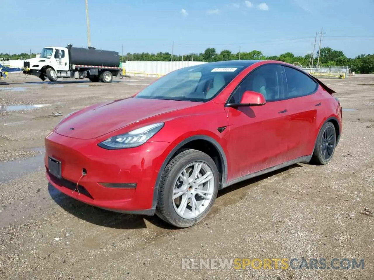 1 Photograph of a damaged car 5YJYGDED5MF123334 TESLA MODEL Y 2021