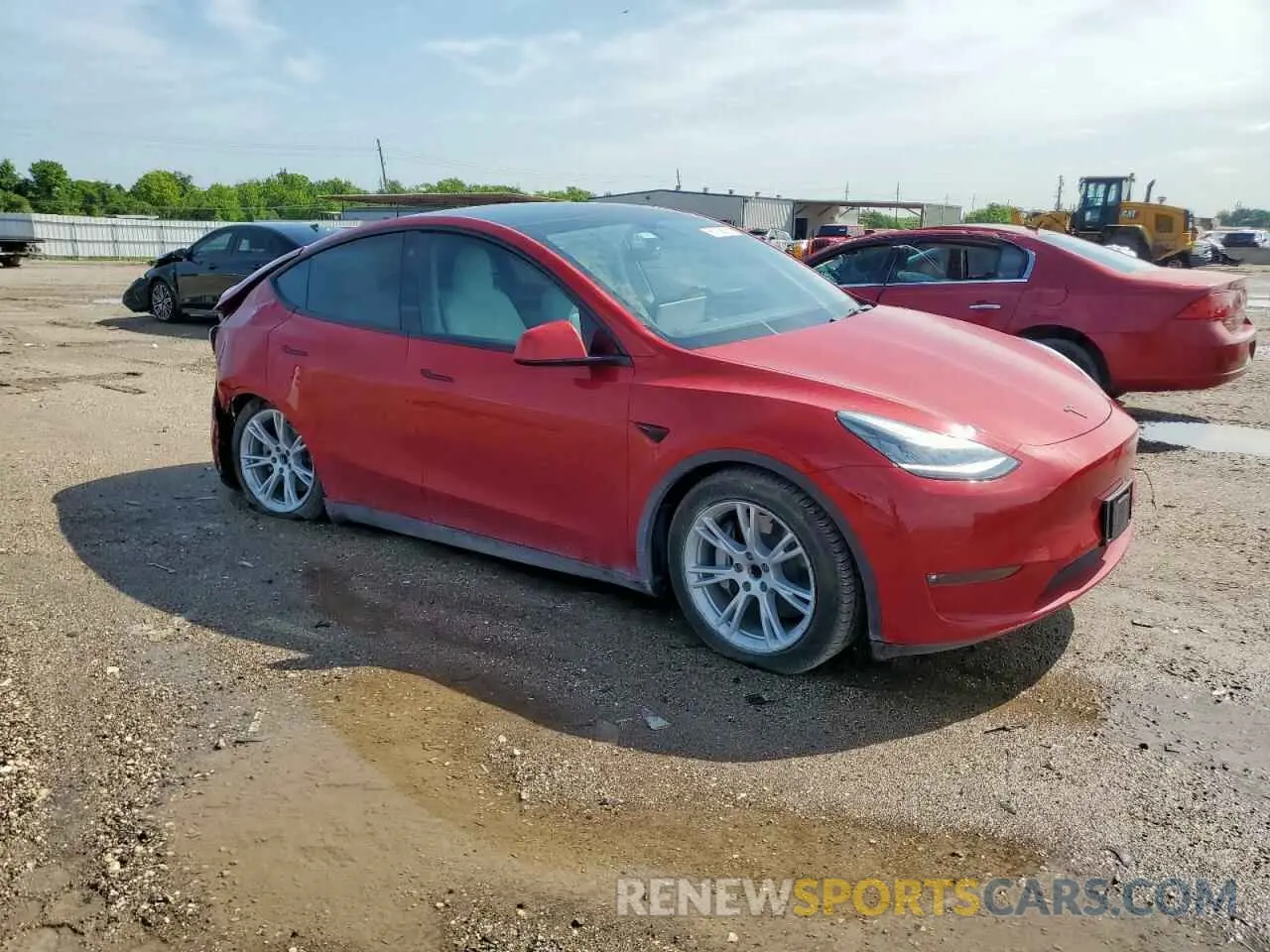 4 Photograph of a damaged car 5YJYGDED5MF123334 TESLA MODEL Y 2021