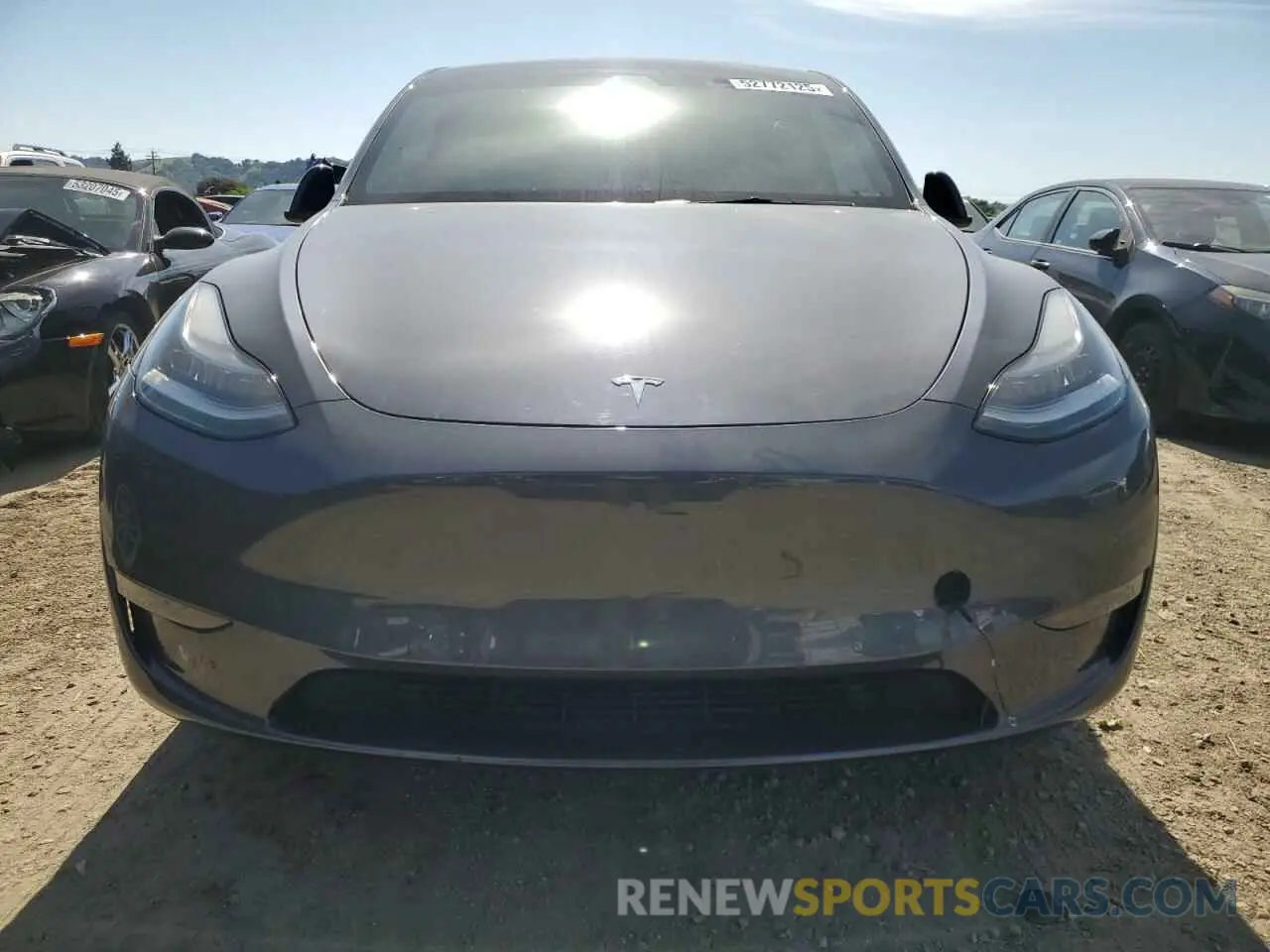 5 Photograph of a damaged car 5YJYGDED6MF110558 TESLA MODEL Y 2021