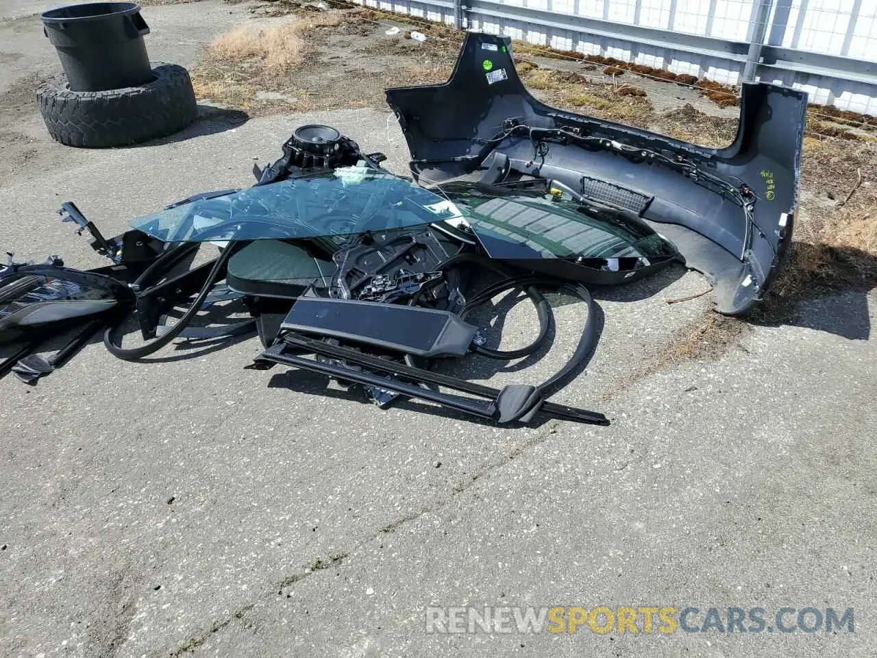 13 Photograph of a damaged car 5YJYGDED7MF113890 TESLA MODEL Y 2021