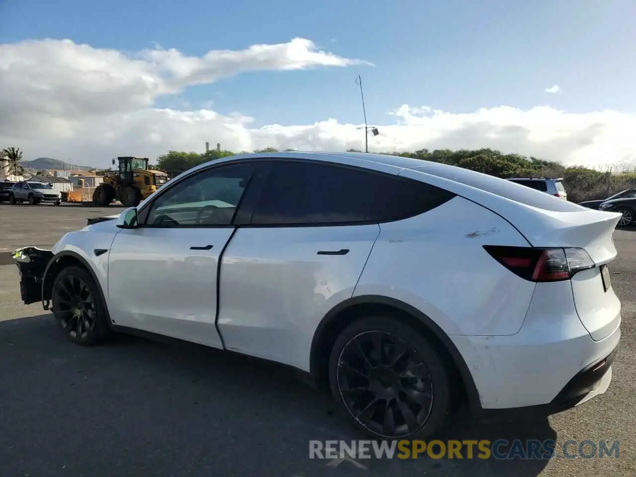 2 Photograph of a damaged car 5YJYGDED9MF105869 TESLA MODEL Y 2021