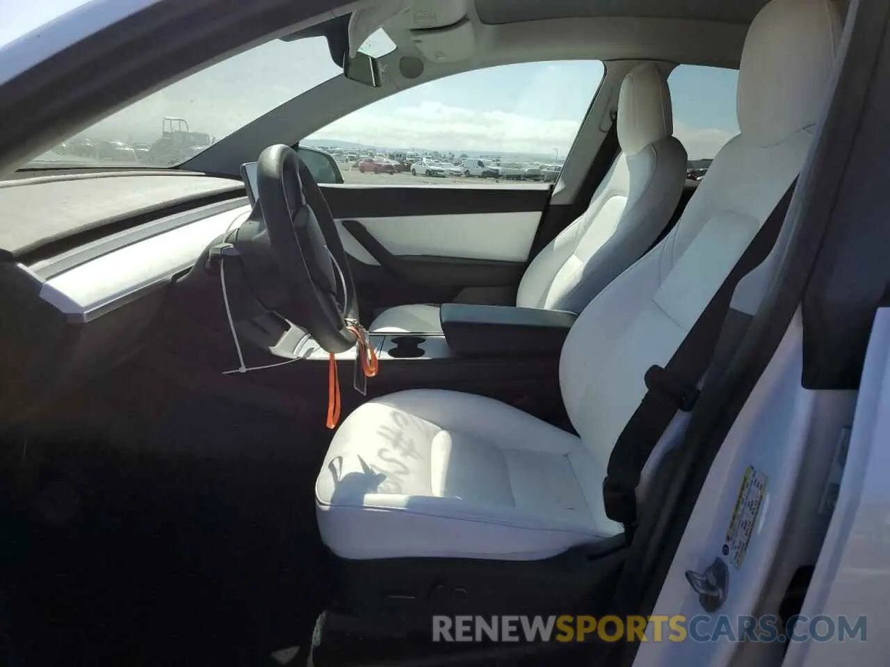 7 Photograph of a damaged car 5YJYGDED9MF132893 TESLA MODEL Y 2021