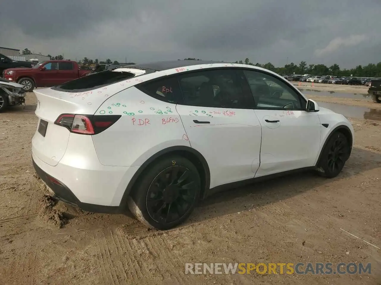 3 Фотография поврежденного автомобиля 5YJYGDEDXMF107128 TESLA MODEL Y 2021