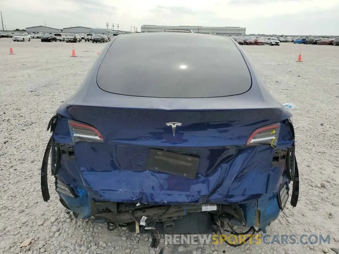 6 Photograph of a damaged car 5YJYGDEDXMF112751 TESLA MODEL Y 2021
