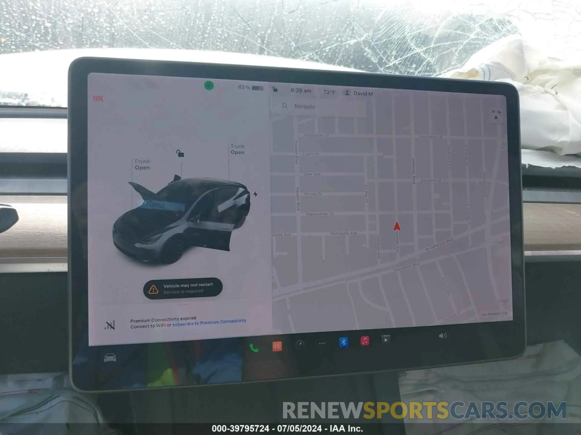 18 Photograph of a damaged car 5YJYGDEDXMF134443 TESLA MODEL Y 2021