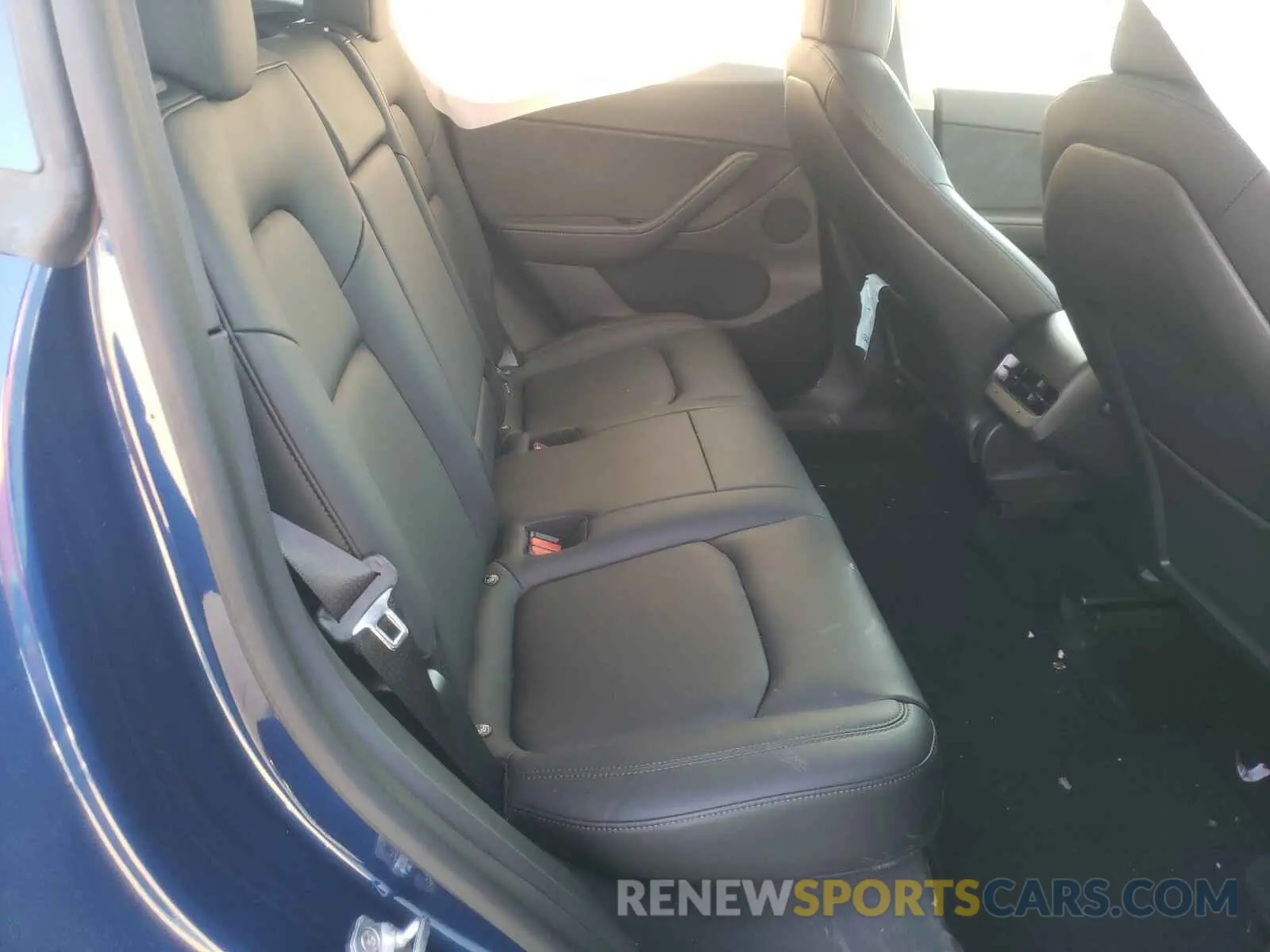 6 Photograph of a damaged car 5YJYGDEE0MF066761 TESLA MODEL Y 2021