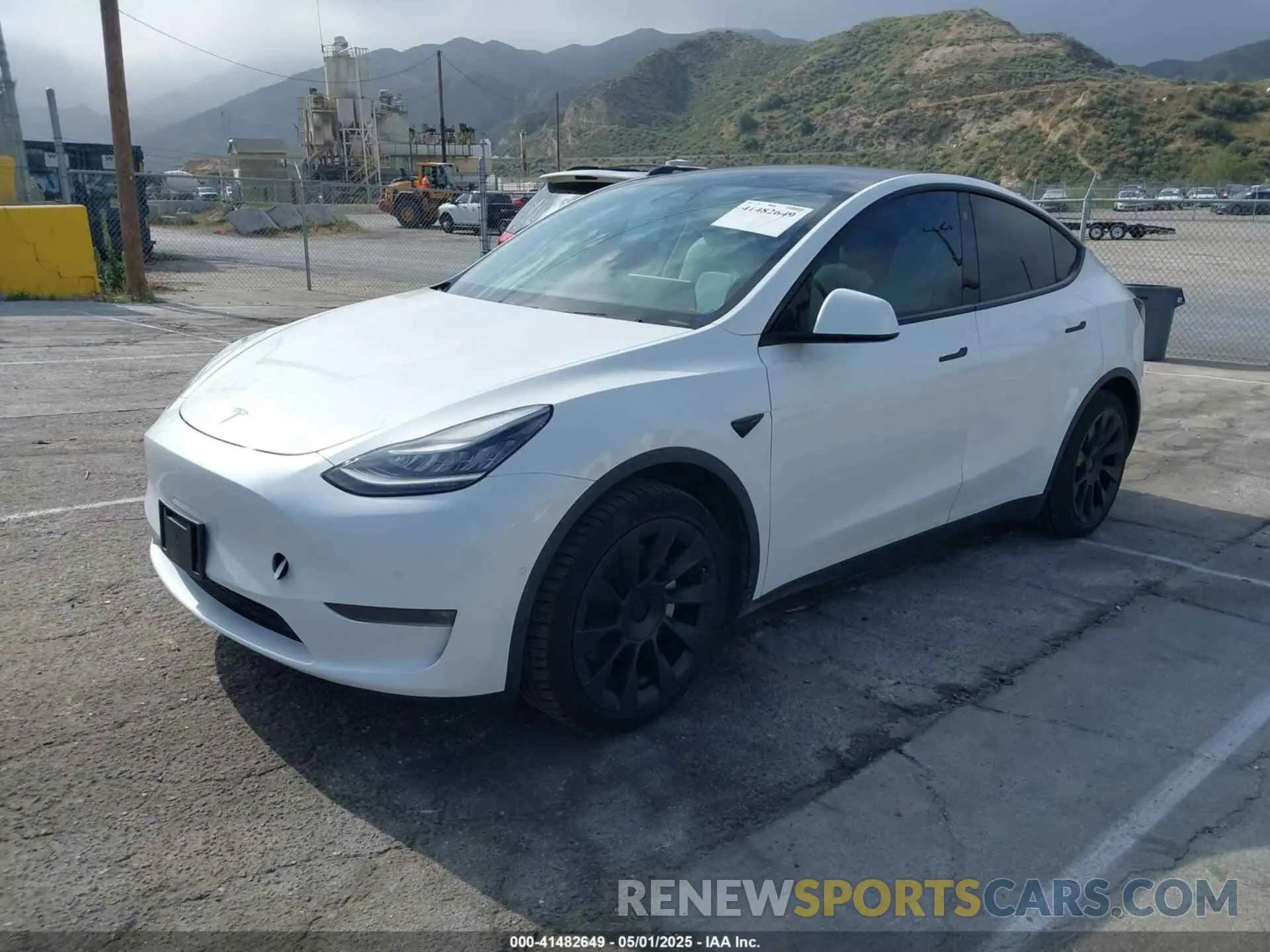 2 Фотография поврежденного автомобиля 5YJYGDEE0MF069451 TESLA MODEL Y 2021