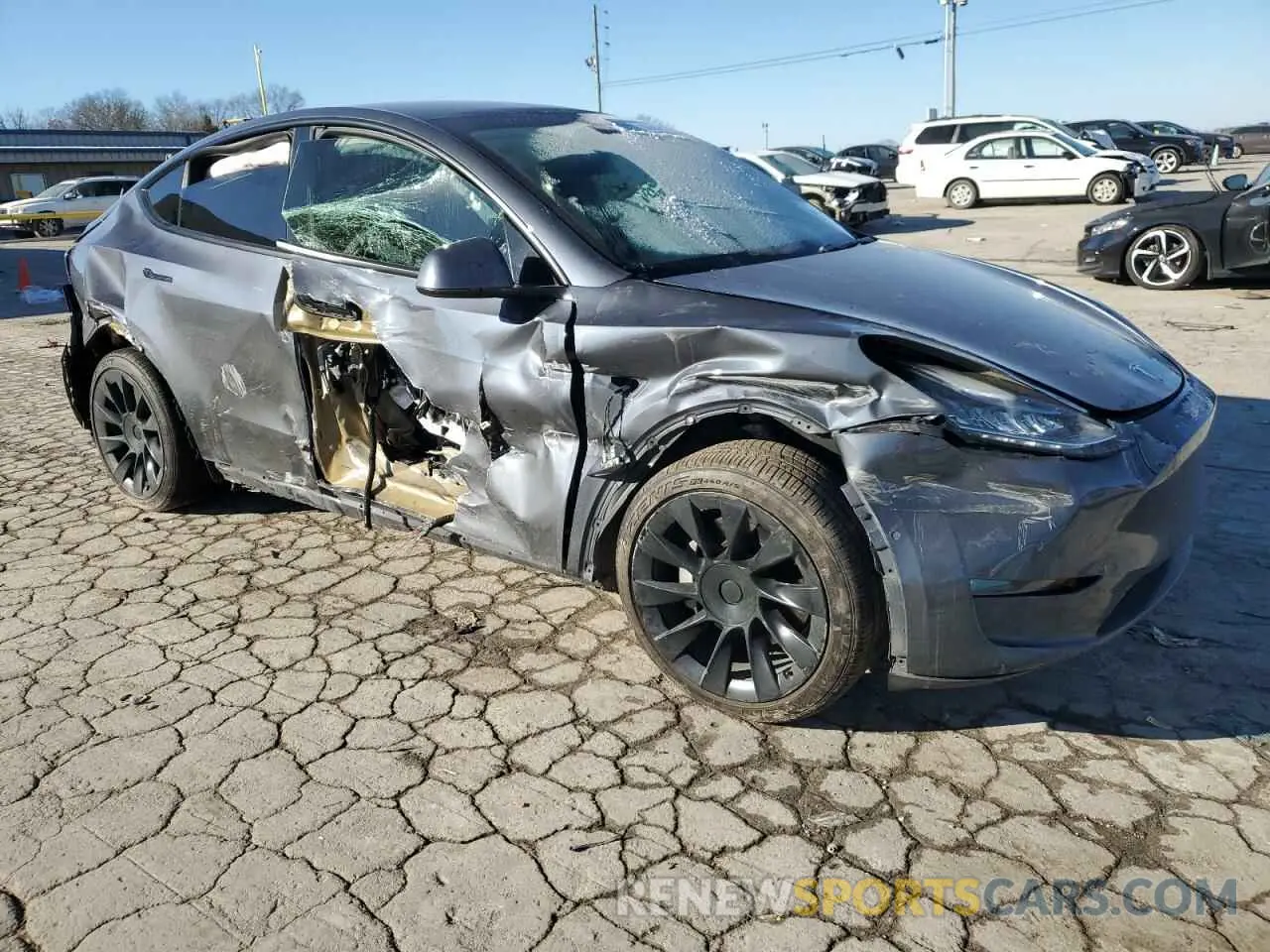 4 Фотография поврежденного автомобиля 5YJYGDEE0MF088159 TESLA MODEL Y 2021