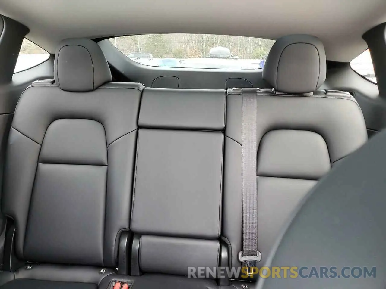 10 Photograph of a damaged car 5YJYGDEE0MF088209 TESLA MODEL Y 2021