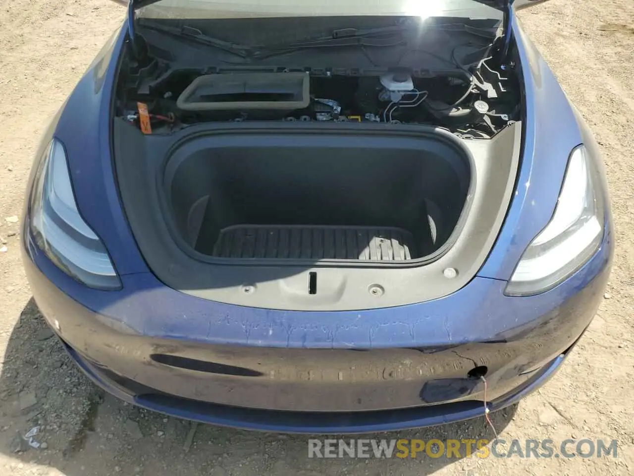 11 Photograph of a damaged car 5YJYGDEE0MF099467 TESLA MODEL Y 2021