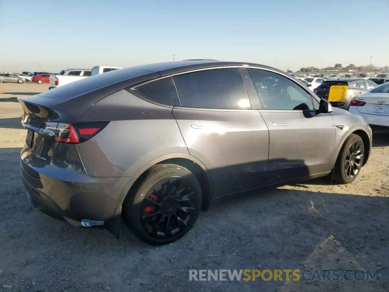3 Фотография поврежденного автомобиля 5YJYGDEE0MF141166 TESLA MODEL Y 2021