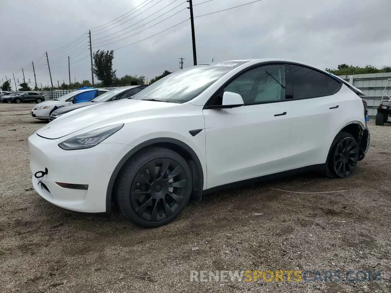 1 Photograph of a damaged car 5YJYGDEE0MF141586 TESLA MODEL Y 2021