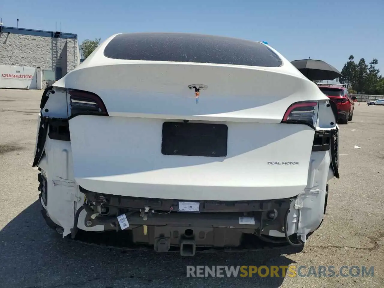6 Photograph of a damaged car 5YJYGDEE0MF153074 TESLA MODEL Y 2021