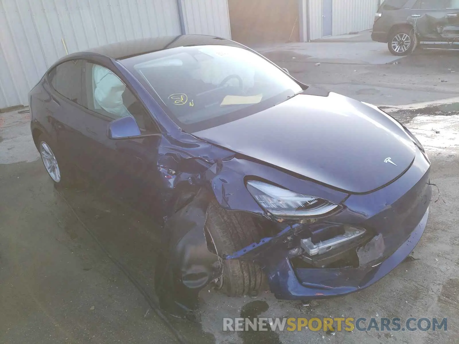 1 Photograph of a damaged car 5YJYGDEE0MF175186 TESLA MODEL Y 2021
