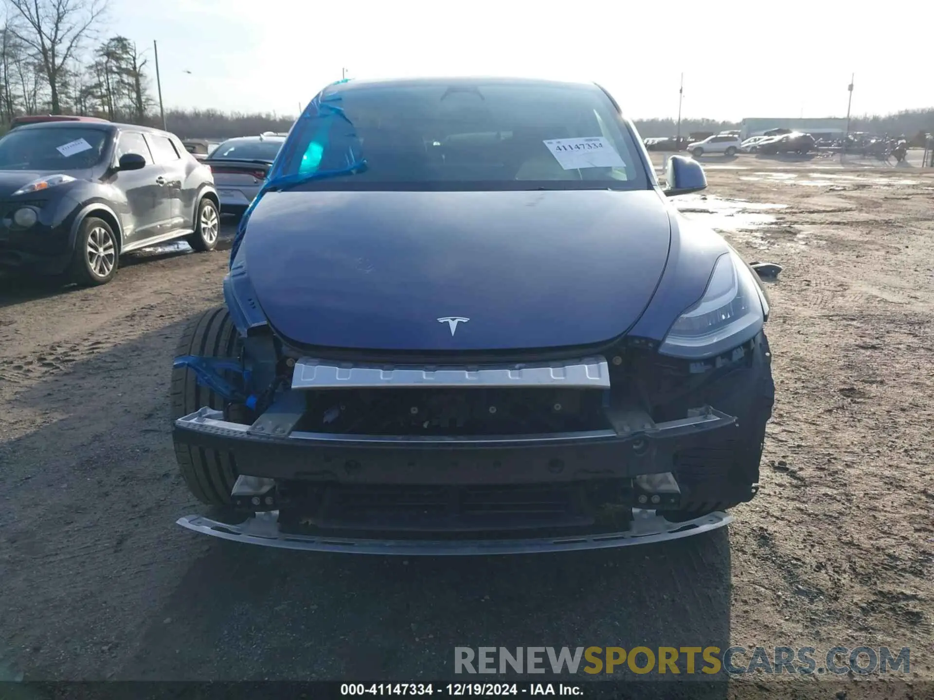 12 Photograph of a damaged car 5YJYGDEE0MF198841 TESLA MODEL Y 2021