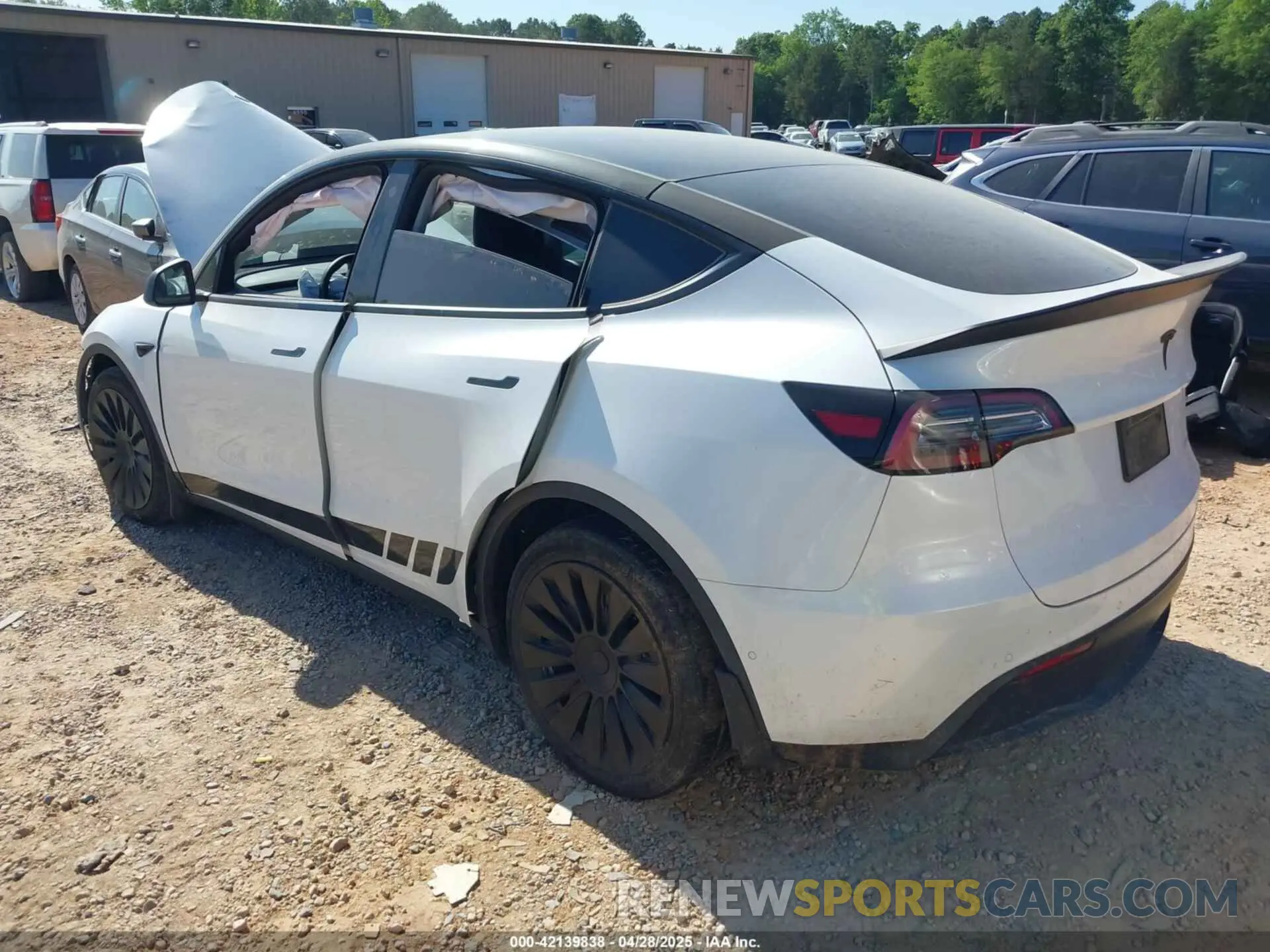 3 Фотография поврежденного автомобиля 5YJYGDEE0MF204377 TESLA MODEL Y 2021