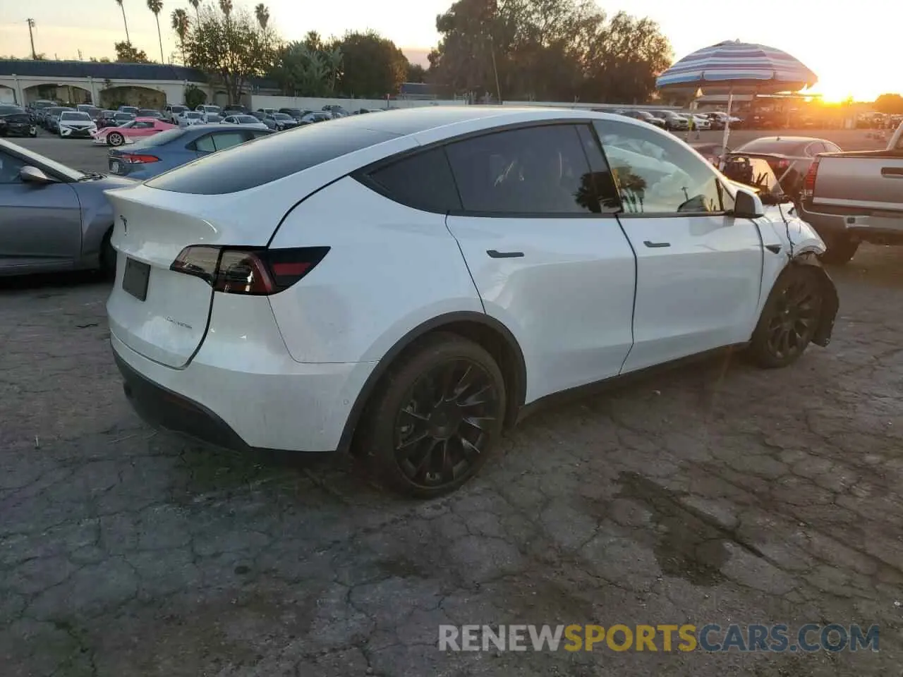 3 Фотография поврежденного автомобиля 5YJYGDEE0MF216254 TESLA MODEL Y 2021