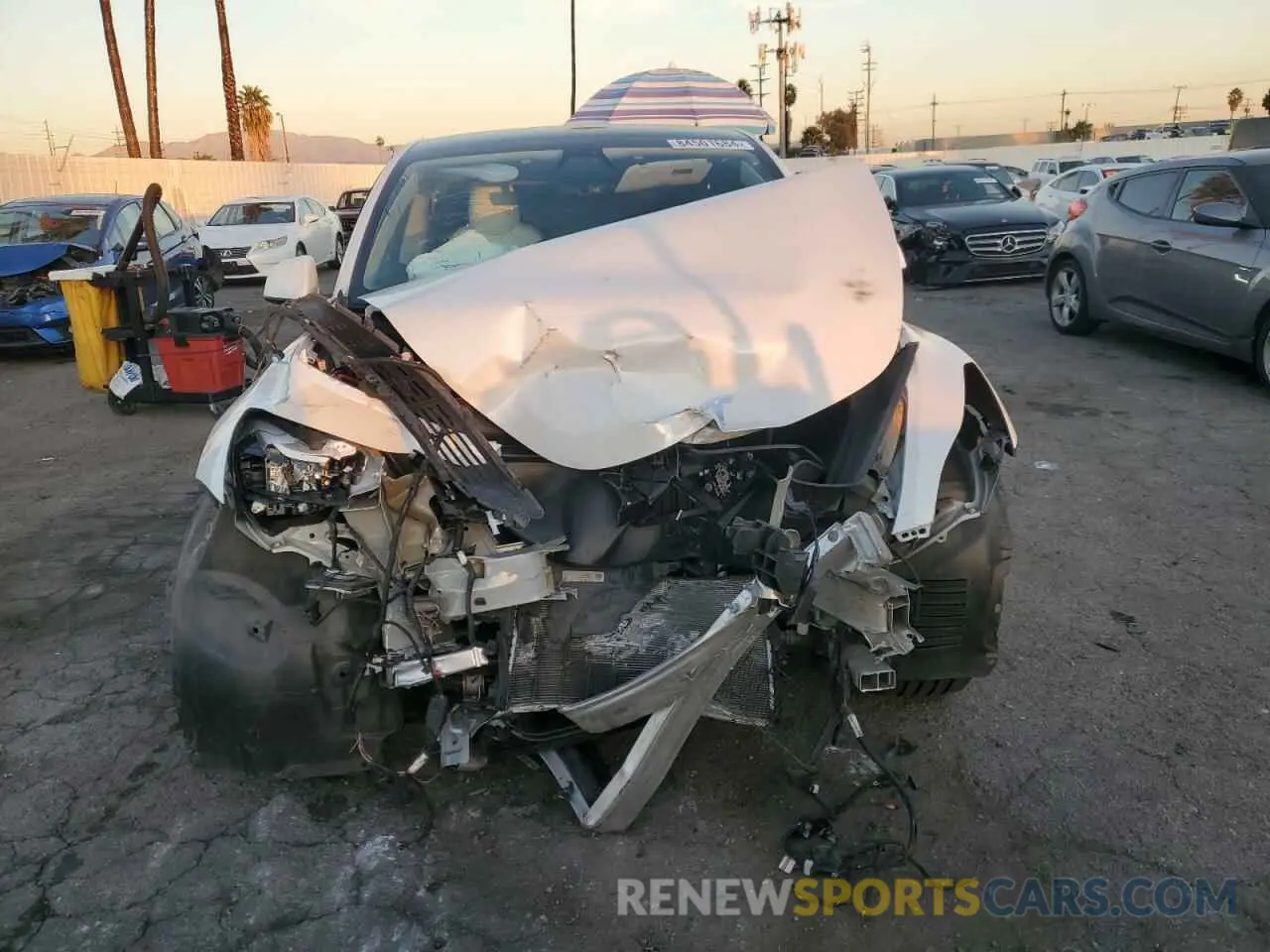 5 Фотография поврежденного автомобиля 5YJYGDEE0MF216254 TESLA MODEL Y 2021