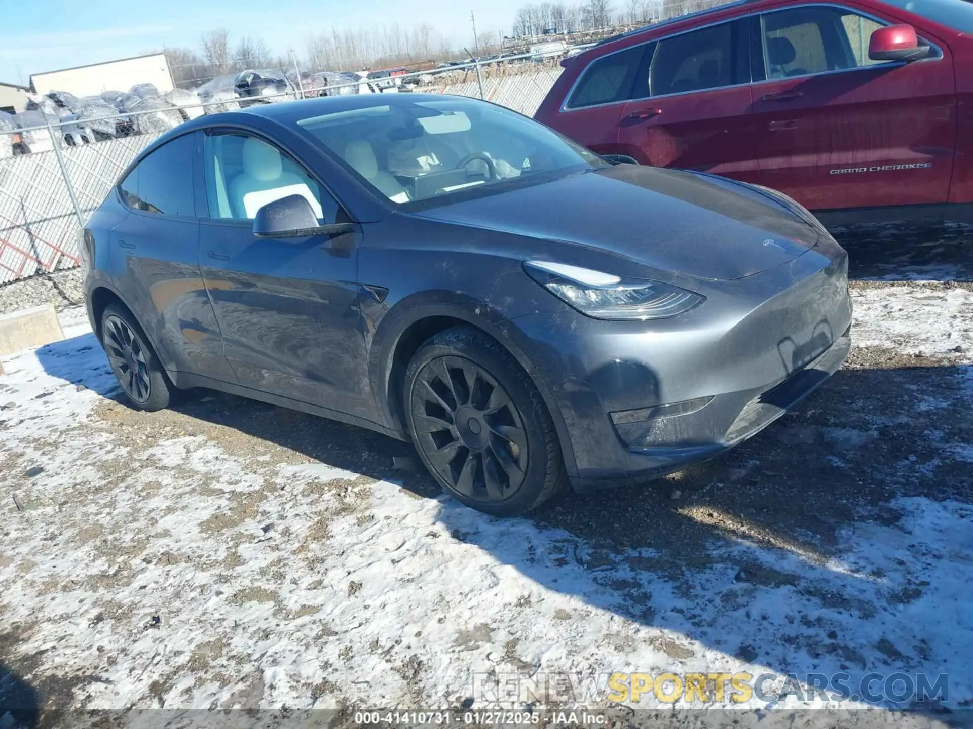 1 Photograph of a damaged car 5YJYGDEE0MF228744 TESLA MODEL Y 2021
