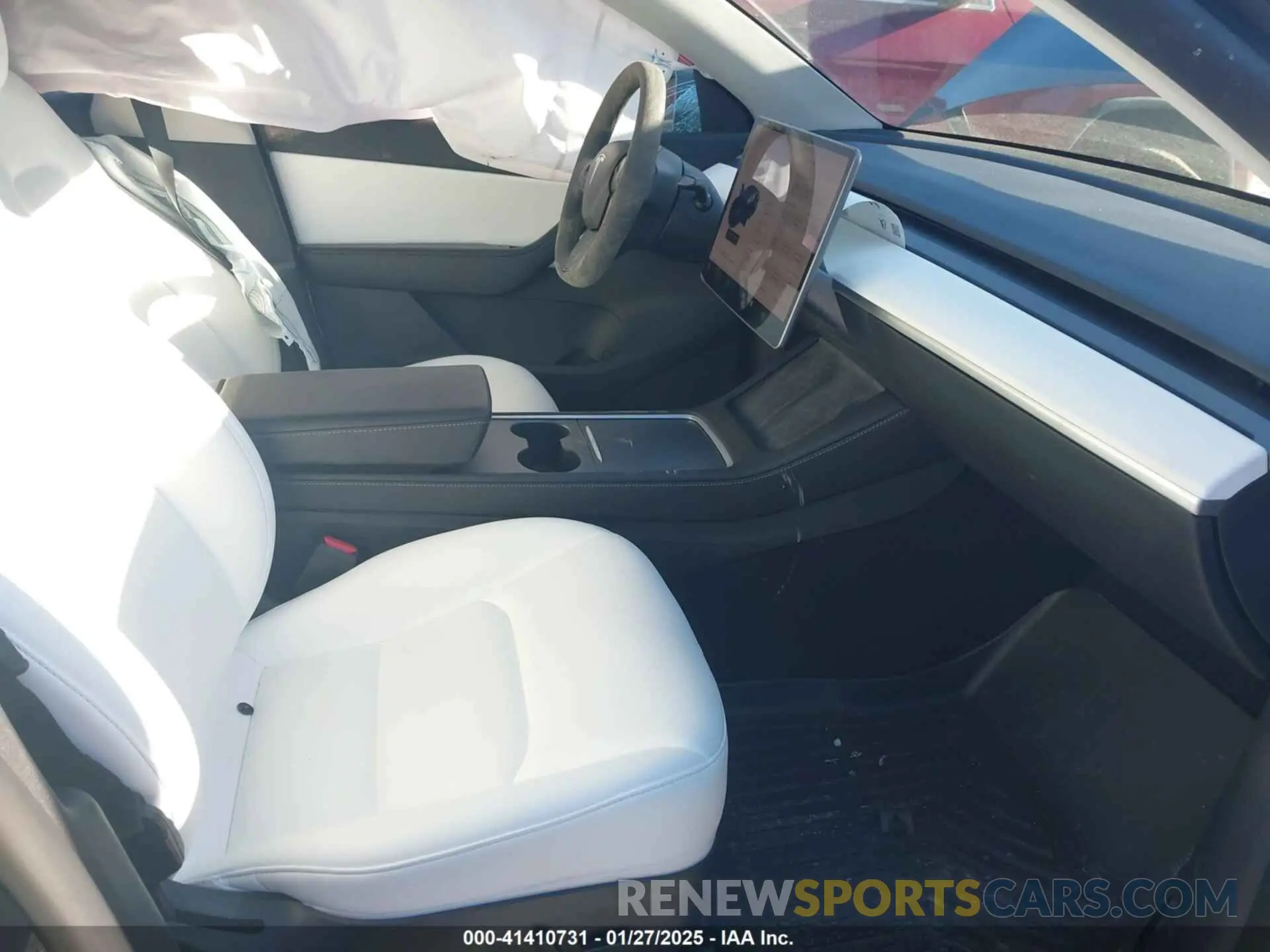5 Photograph of a damaged car 5YJYGDEE0MF228744 TESLA MODEL Y 2021