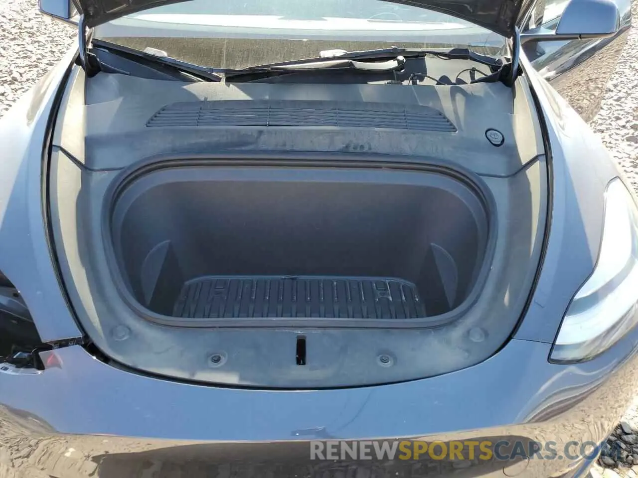 12 Photograph of a damaged car 5YJYGDEE0MF243468 TESLA MODEL Y 2021