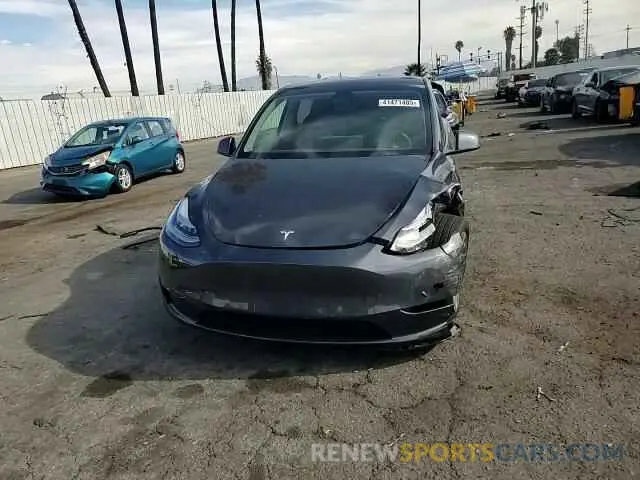 12 Photograph of a damaged car 5YJYGDEE0MF264367 TESLA MODEL Y 2021