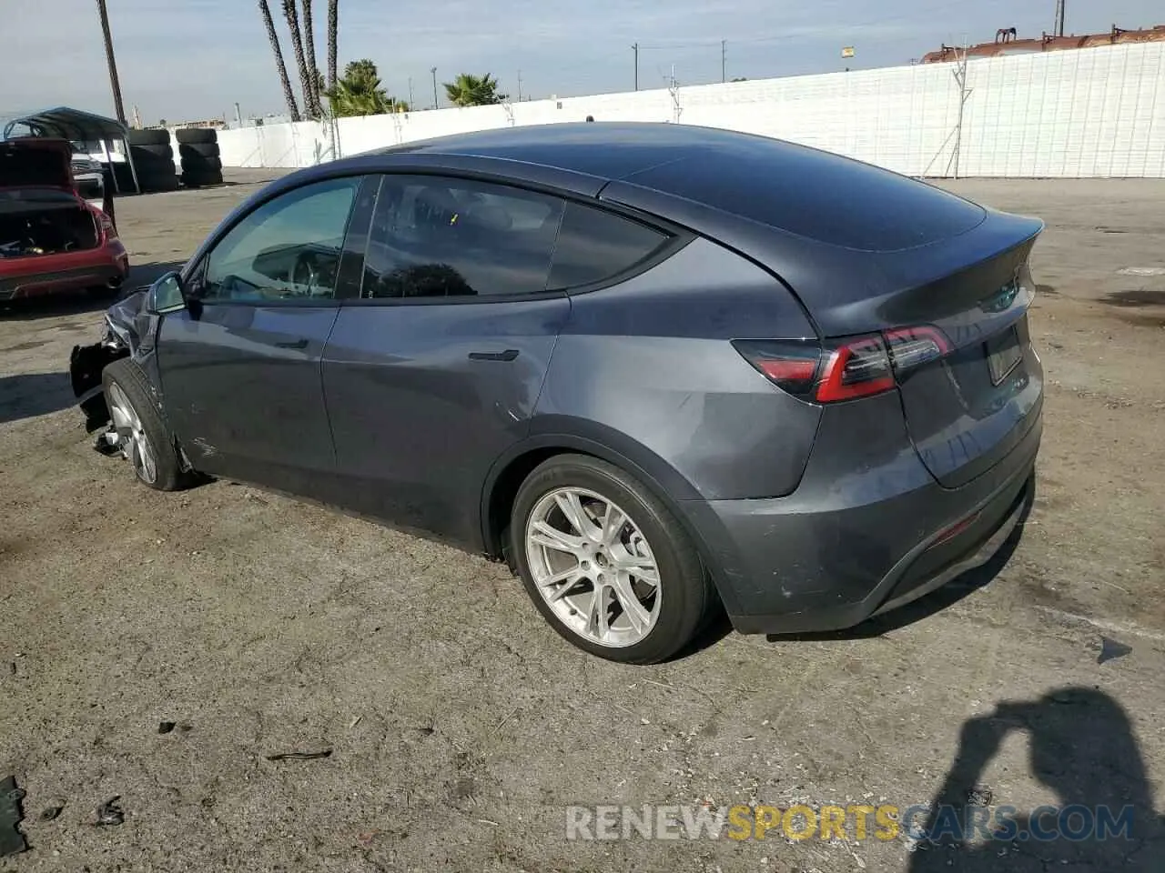 2 Photograph of a damaged car 5YJYGDEE0MF264367 TESLA MODEL Y 2021