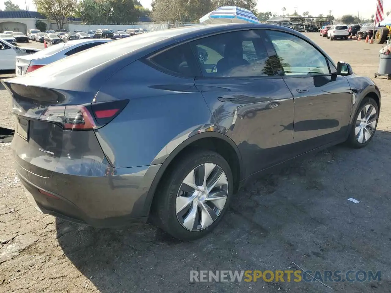 3 Photograph of a damaged car 5YJYGDEE0MF264367 TESLA MODEL Y 2021