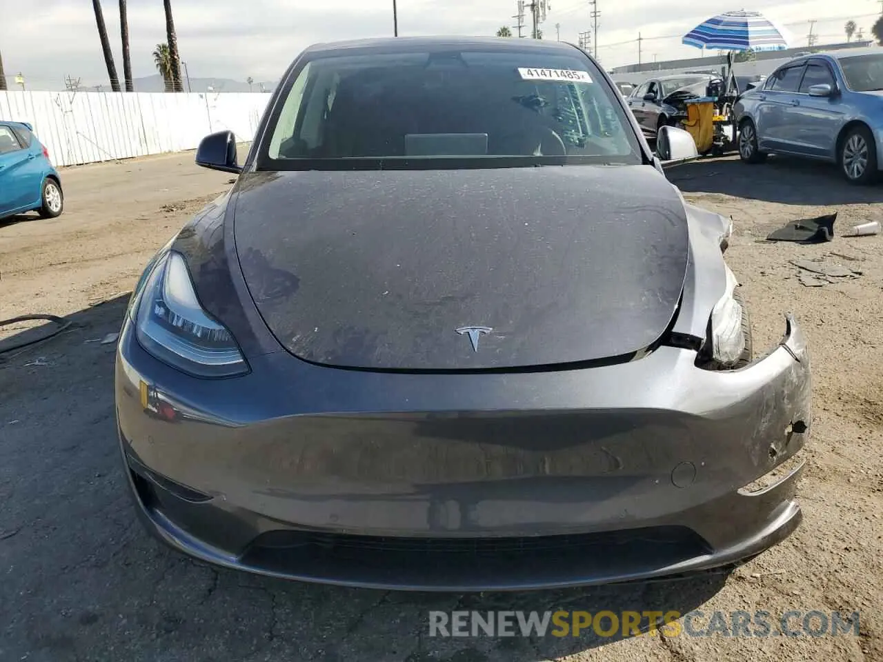 5 Photograph of a damaged car 5YJYGDEE0MF264367 TESLA MODEL Y 2021