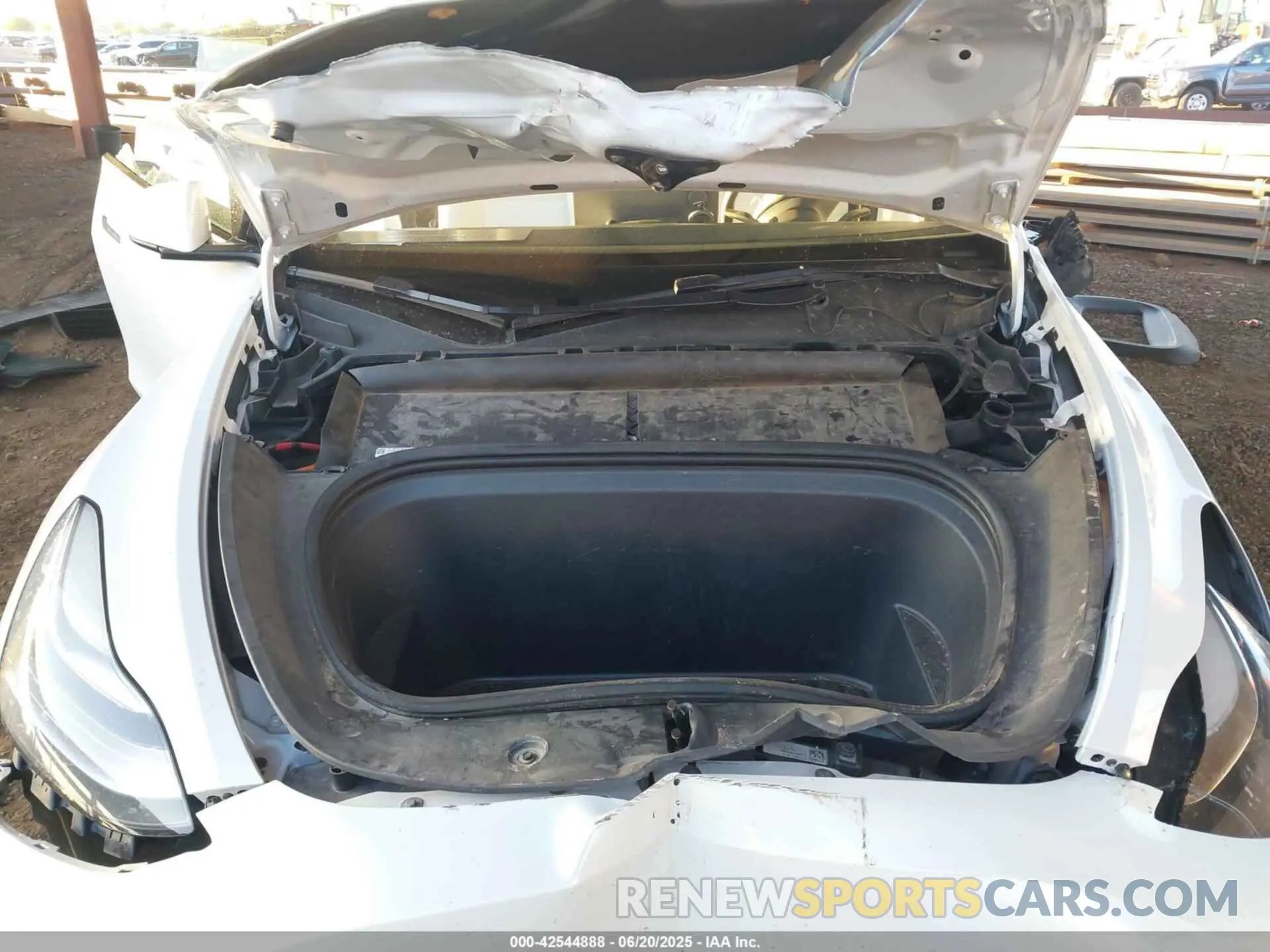 10 Photograph of a damaged car 5YJYGDEE0MF264790 TESLA MODEL Y 2021