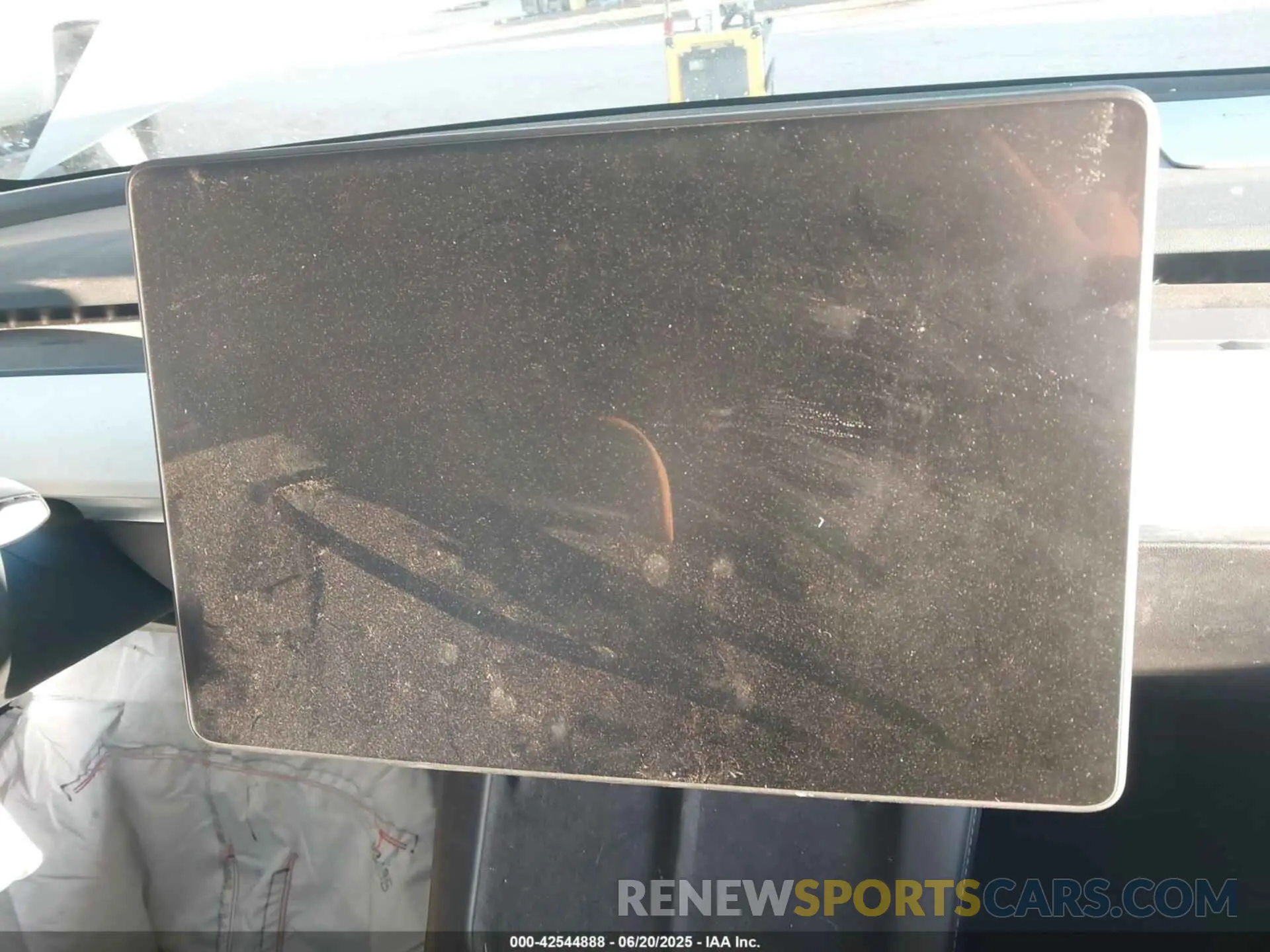 7 Photograph of a damaged car 5YJYGDEE0MF264790 TESLA MODEL Y 2021